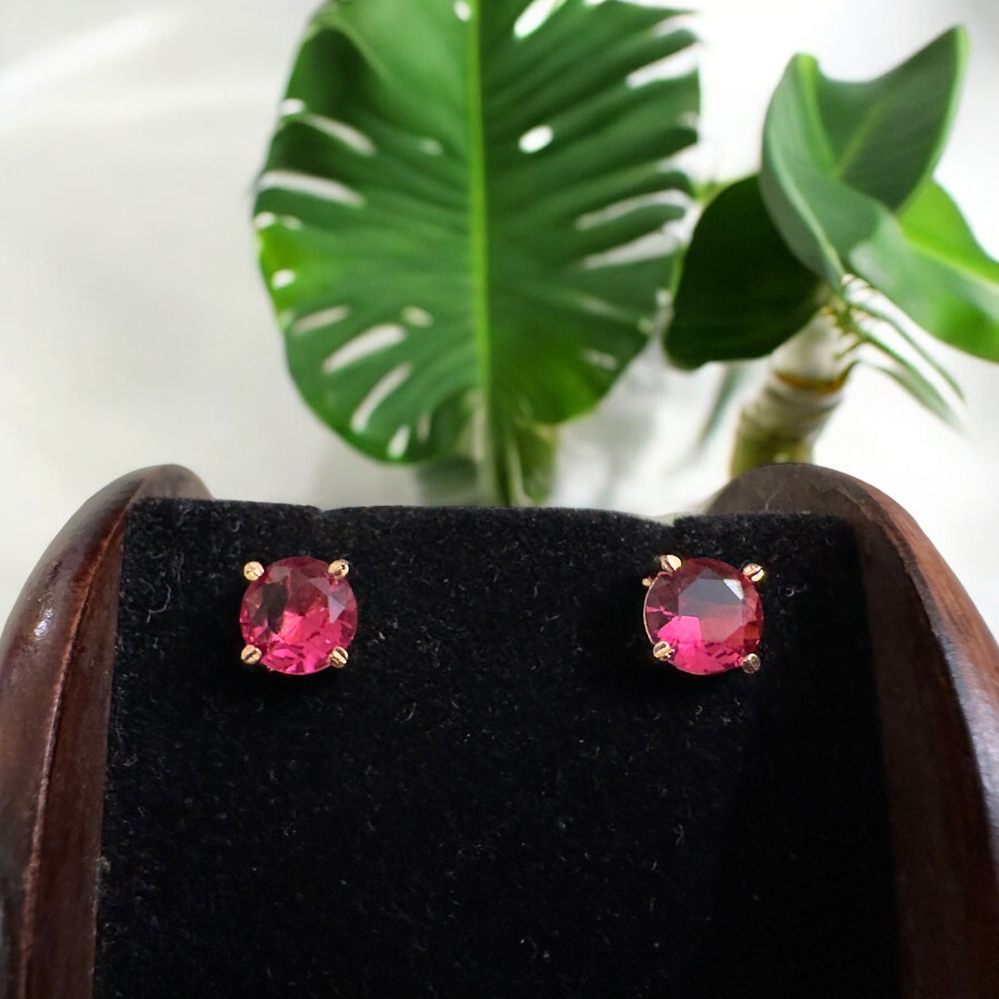 Single Stone Stud (round-small)