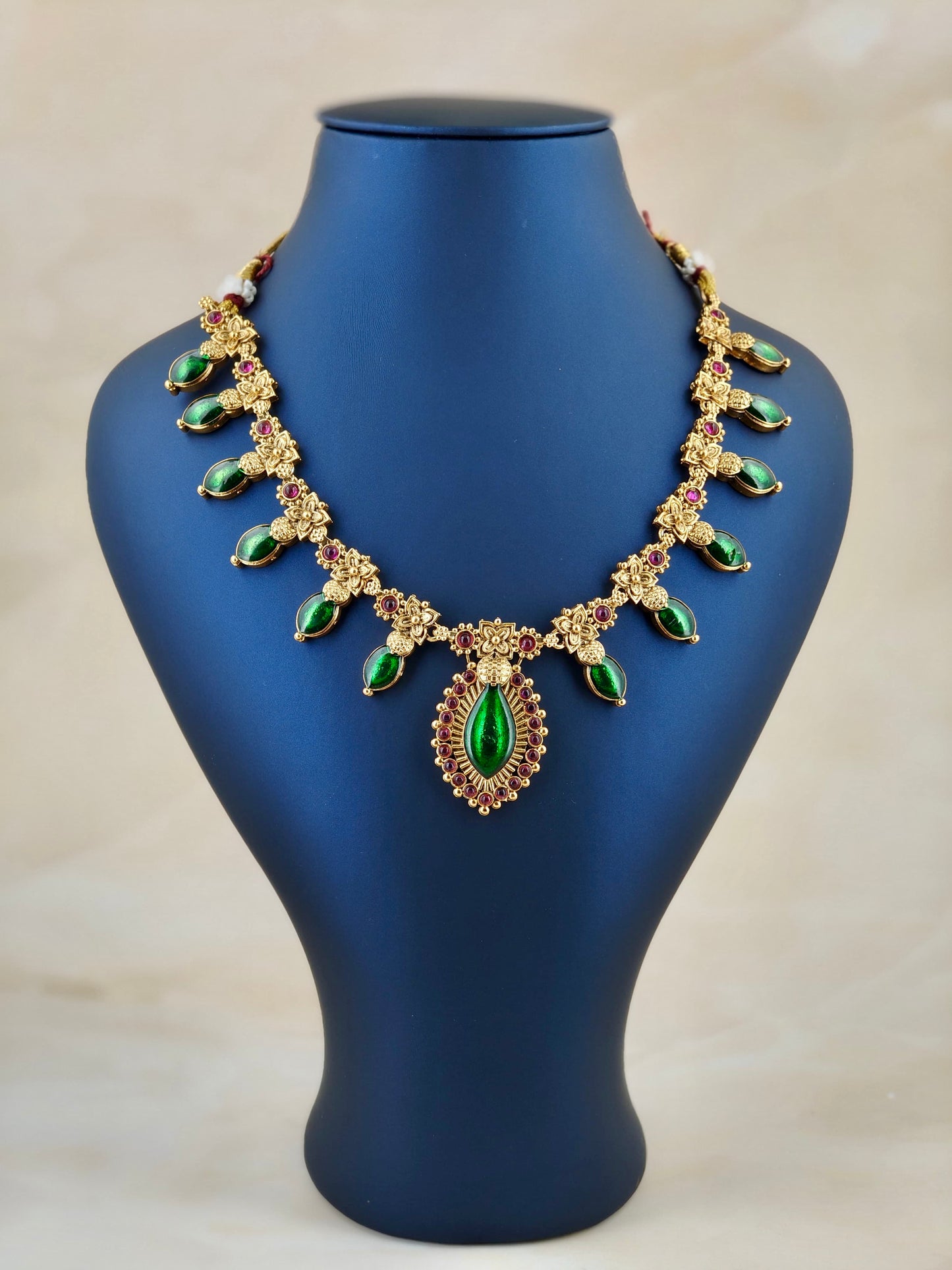 Beautiful Nagapada Necklace Green