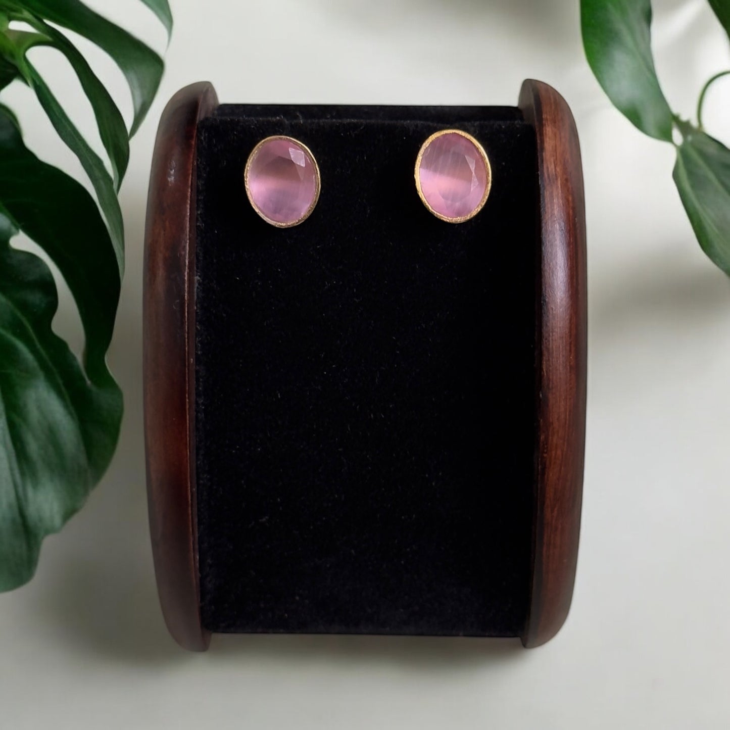 Single Stone Studs (Oval)