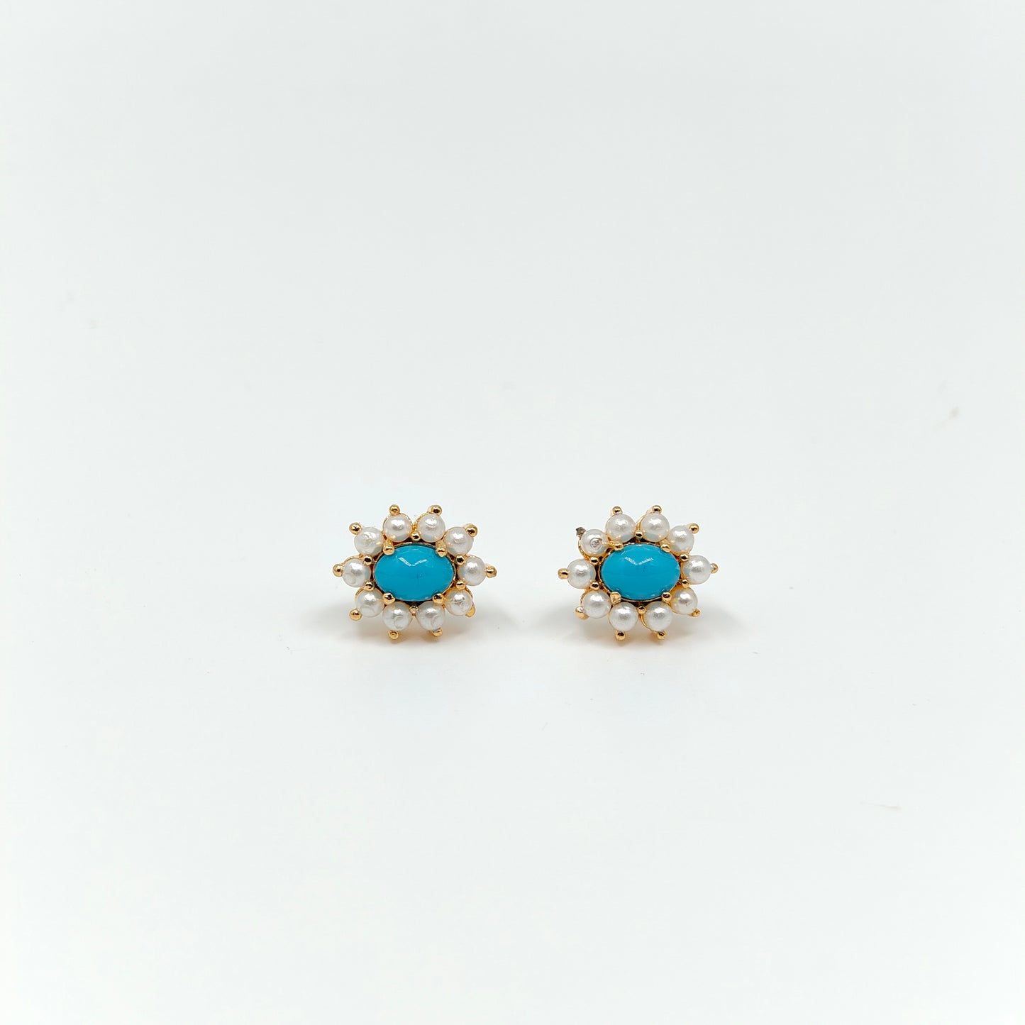 Studs-Oval