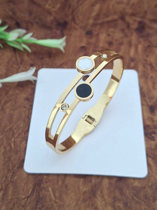 Anti -tarnish Gold Plated Kada