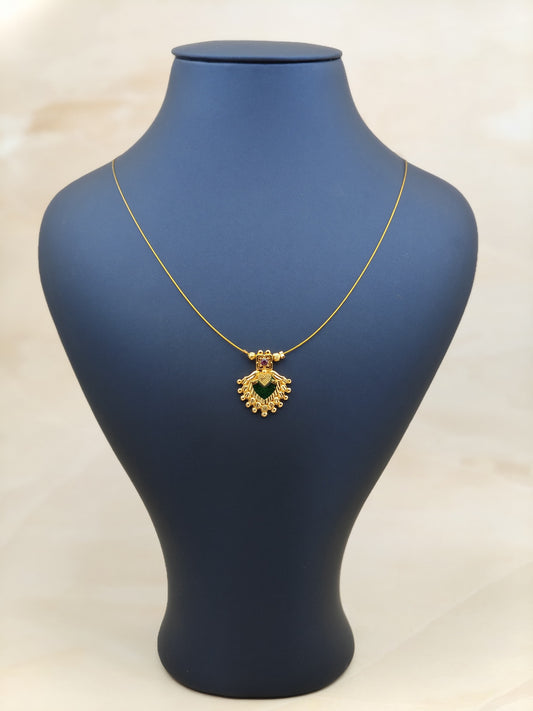 Palakka Pendant Invisible Chain