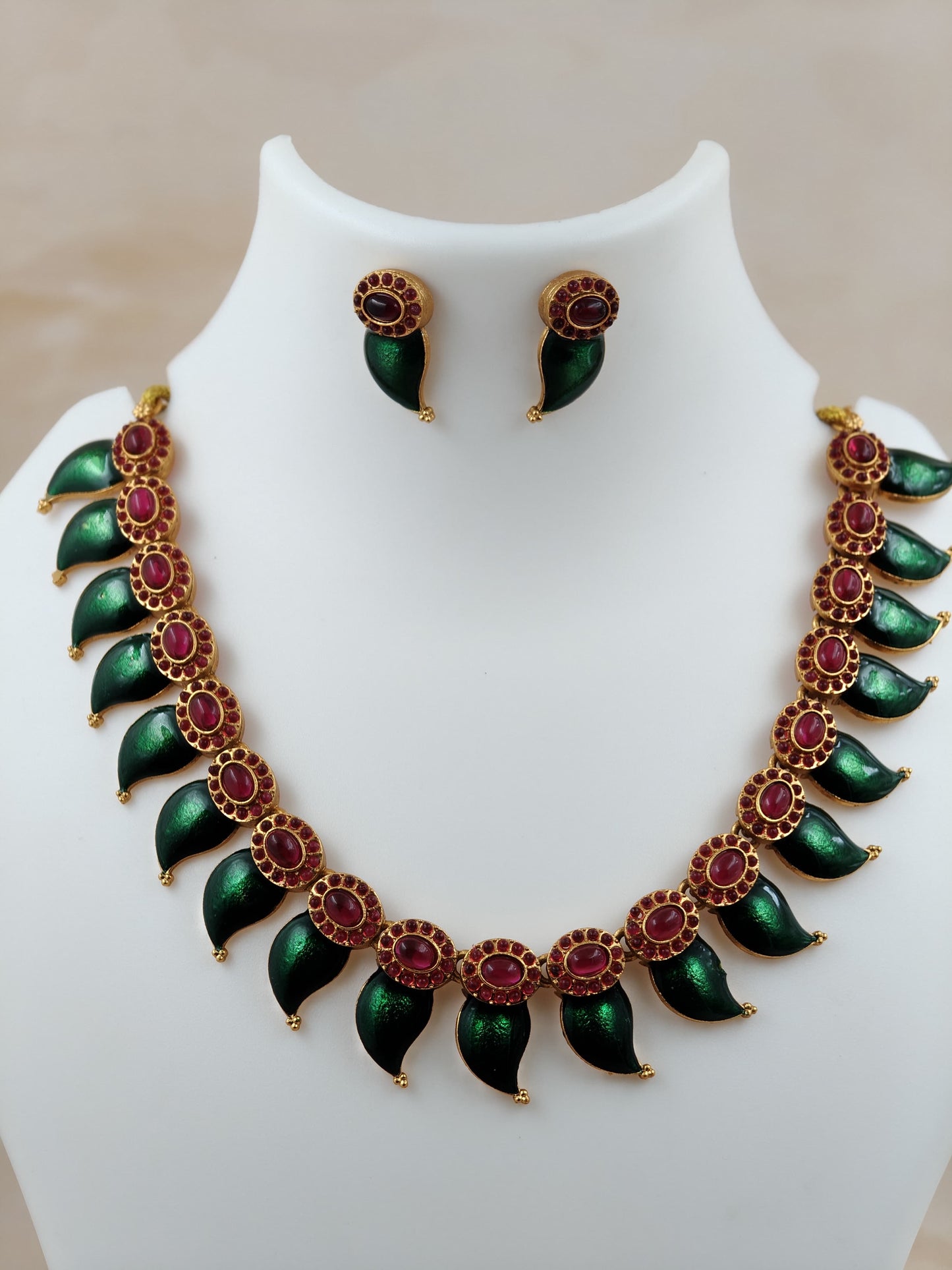 Beautiful Maanga Necklace with Earrings