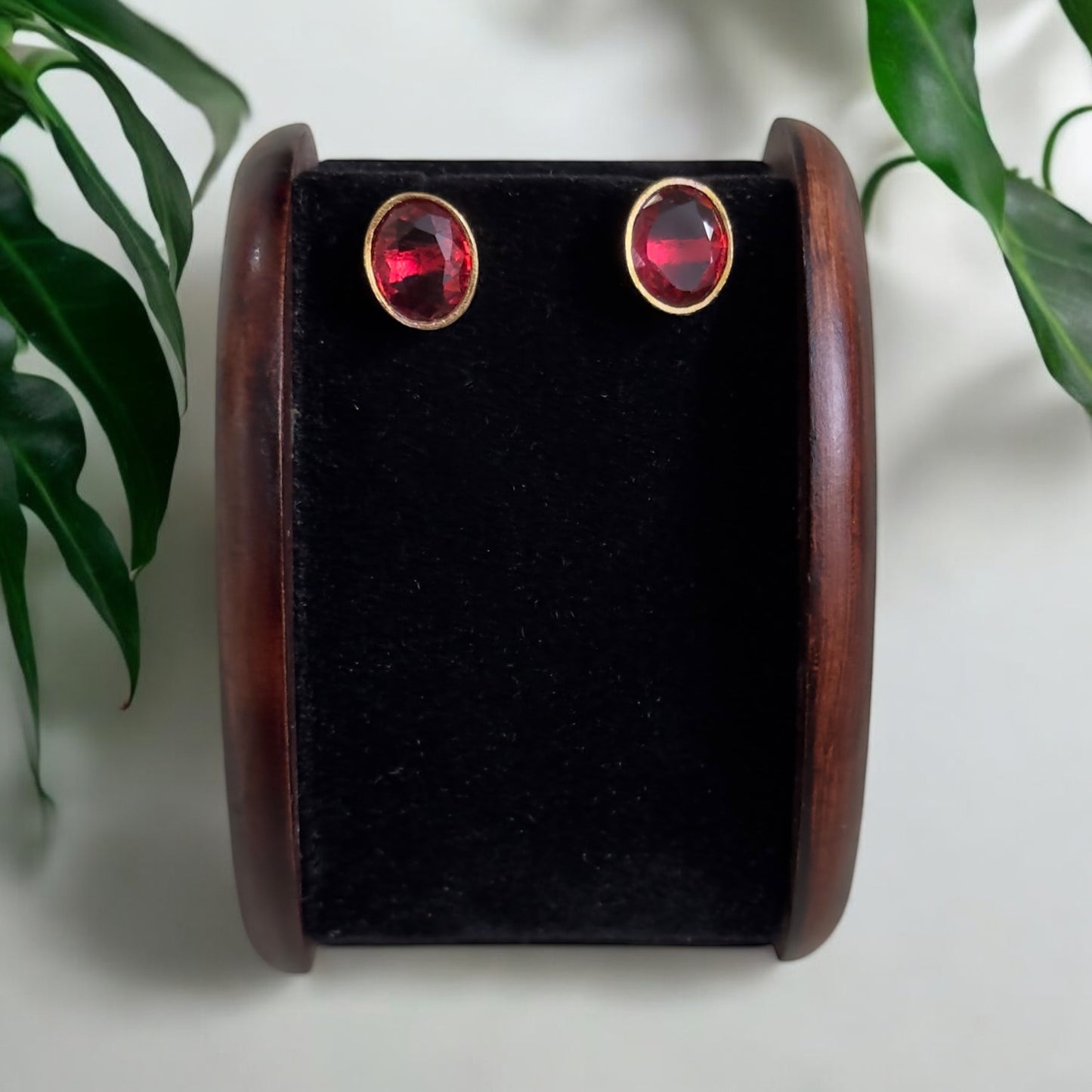 Single Stone Studs (Oval)