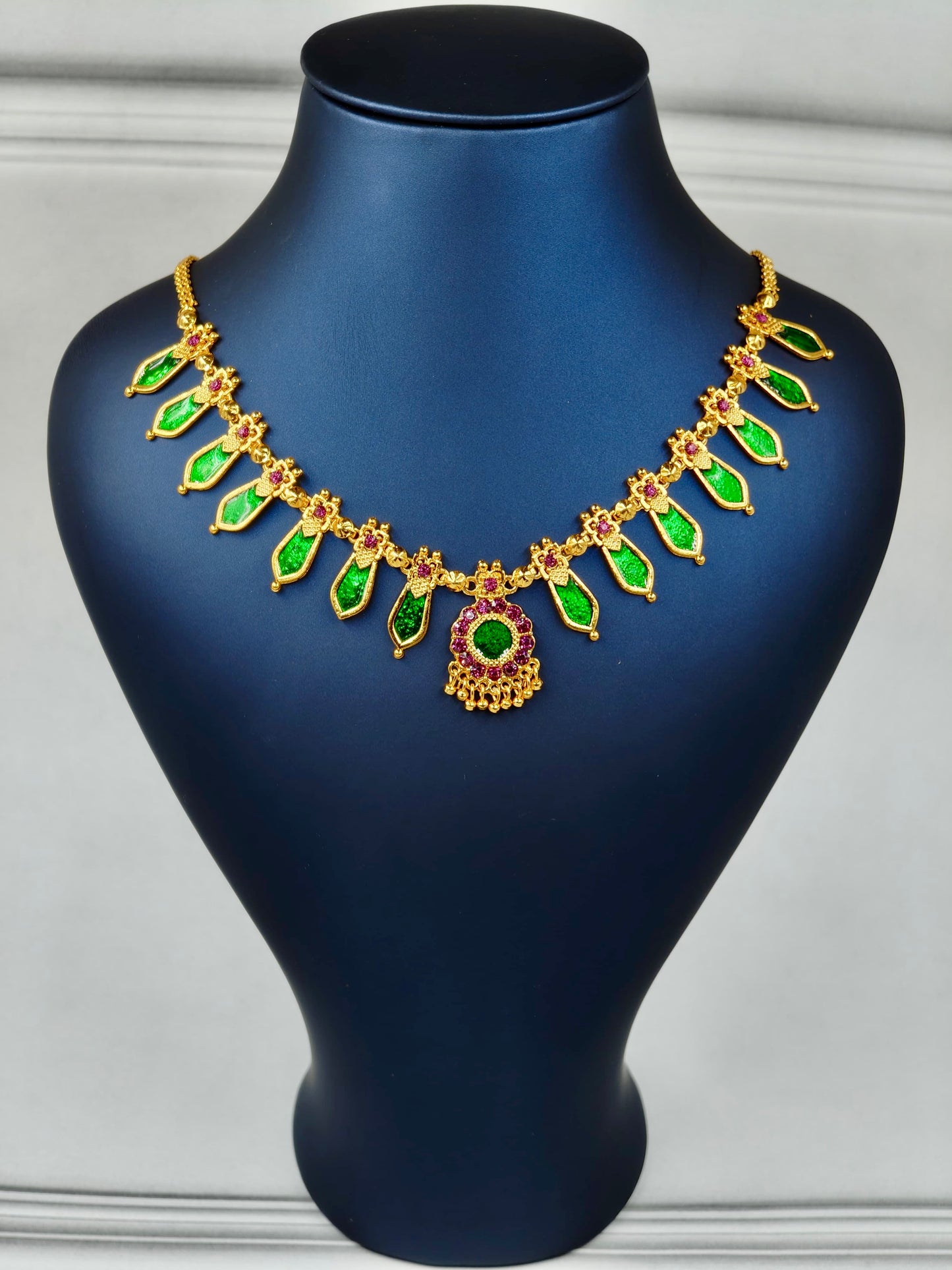 Traditional Nagapada Necklace Green