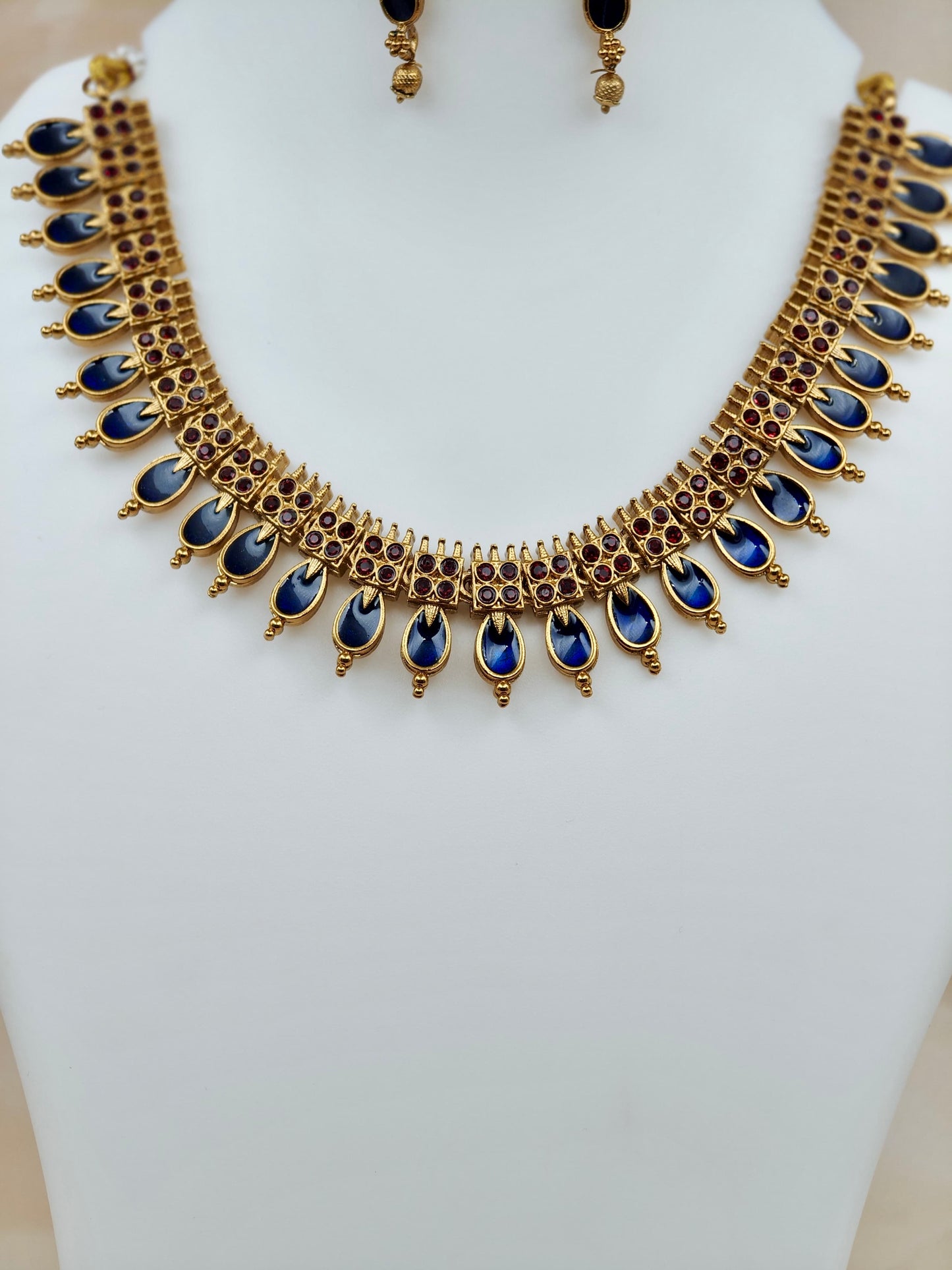 Beautiful Nagapada Necklace