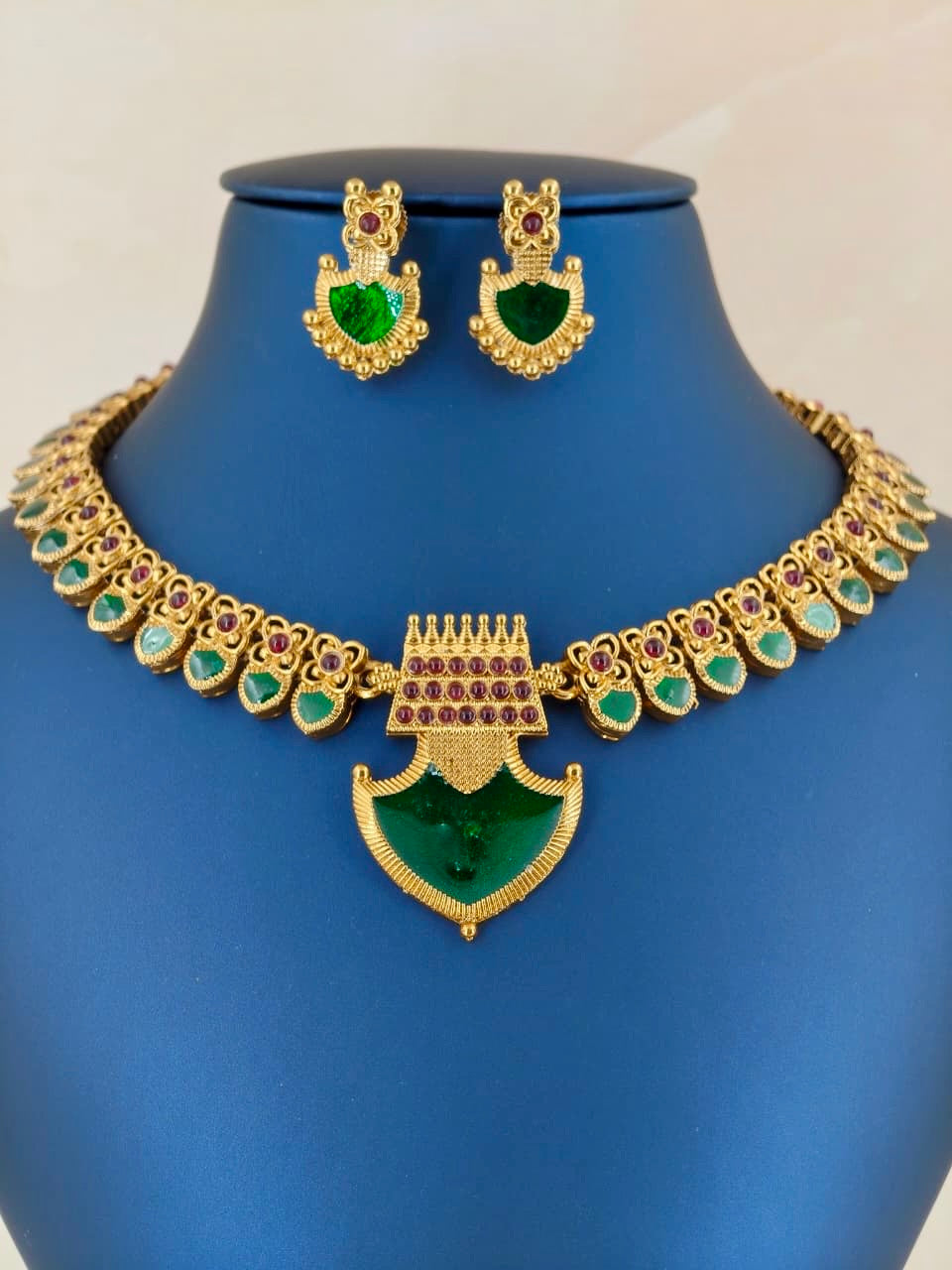 Antique Palakka Necklace