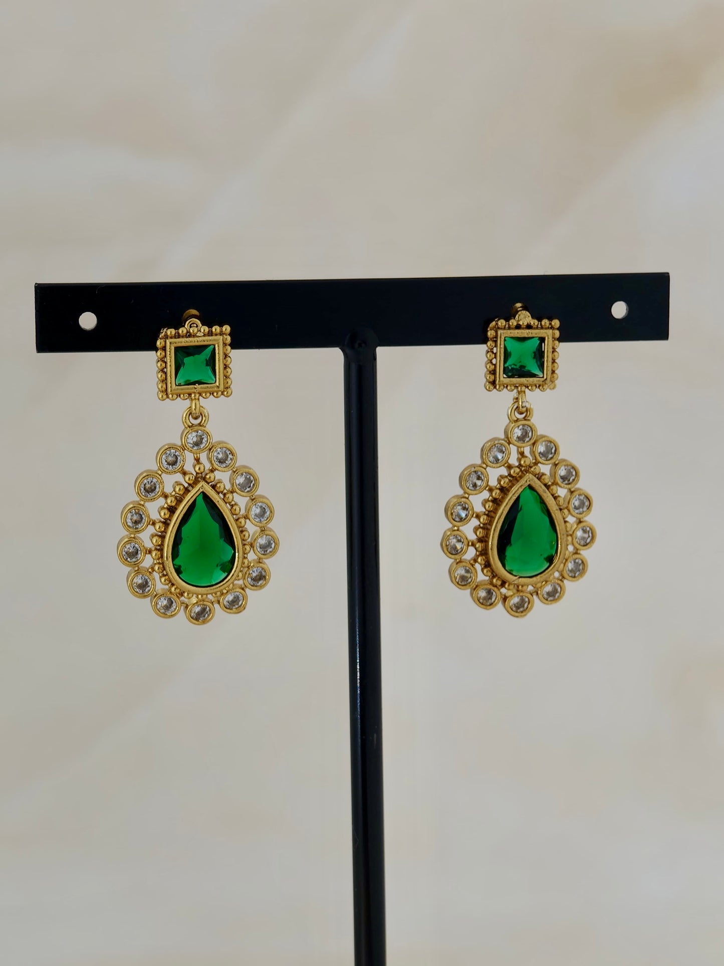 Premium Necklace in Emerald Green