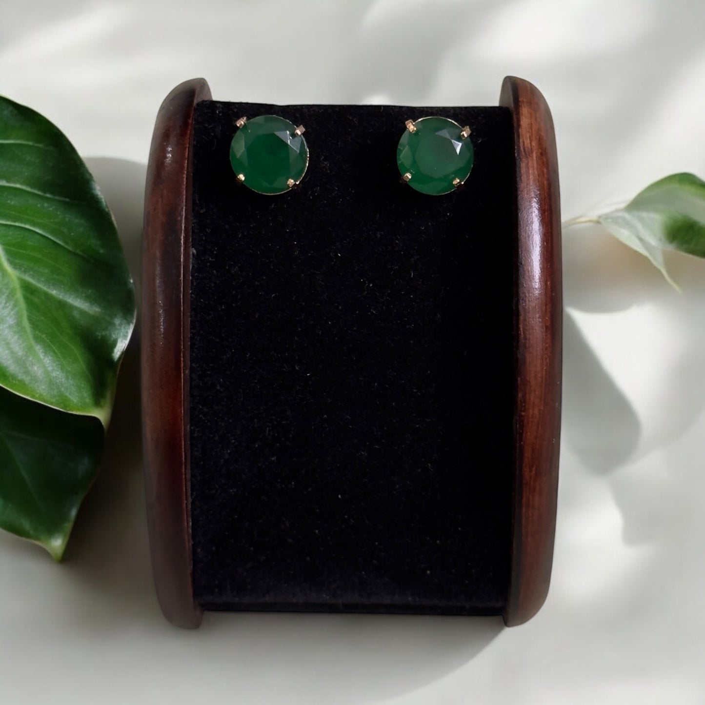 Studs with Single Stone (round)