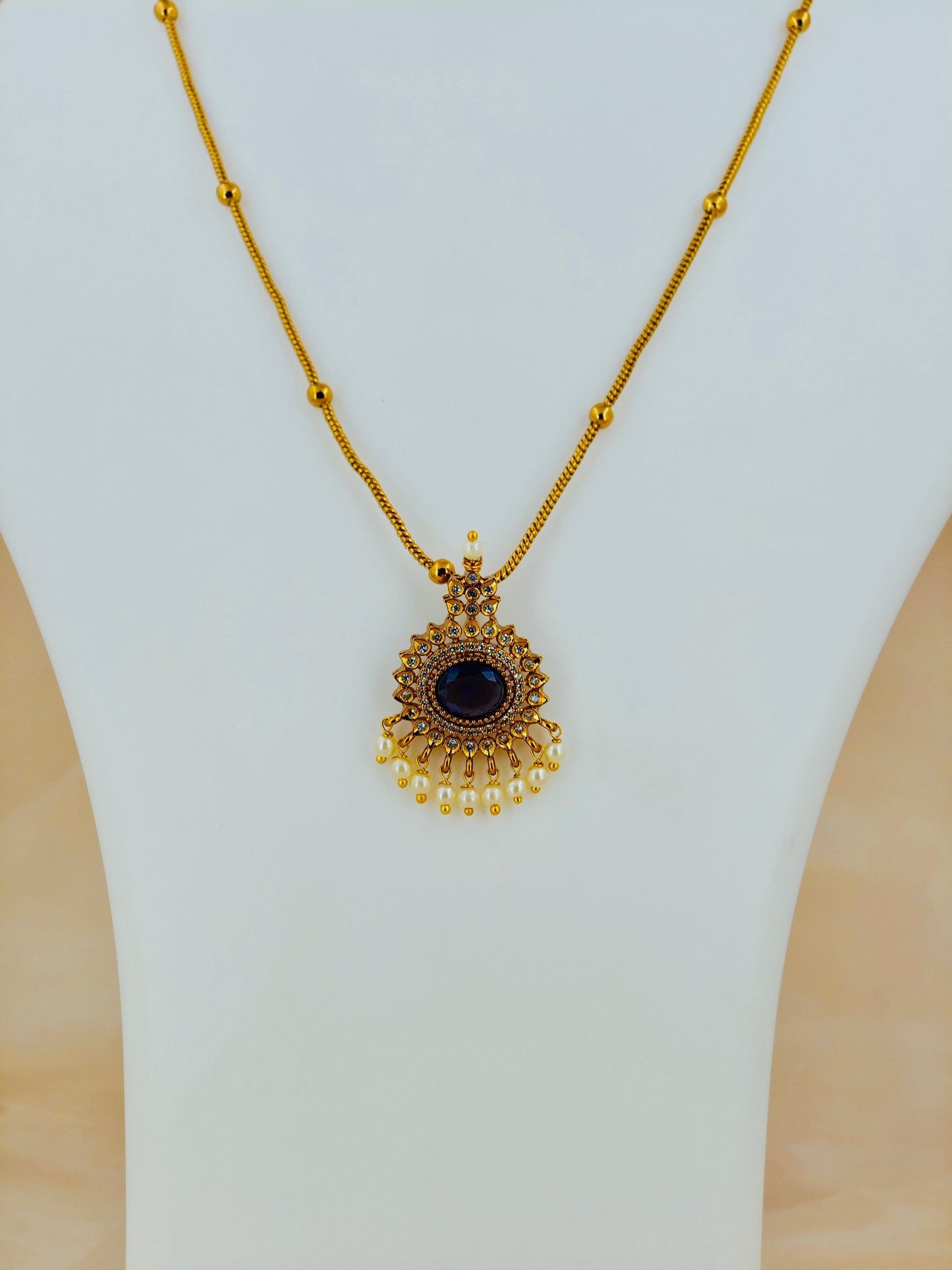 Stunning A D stone Single Pendant Chain