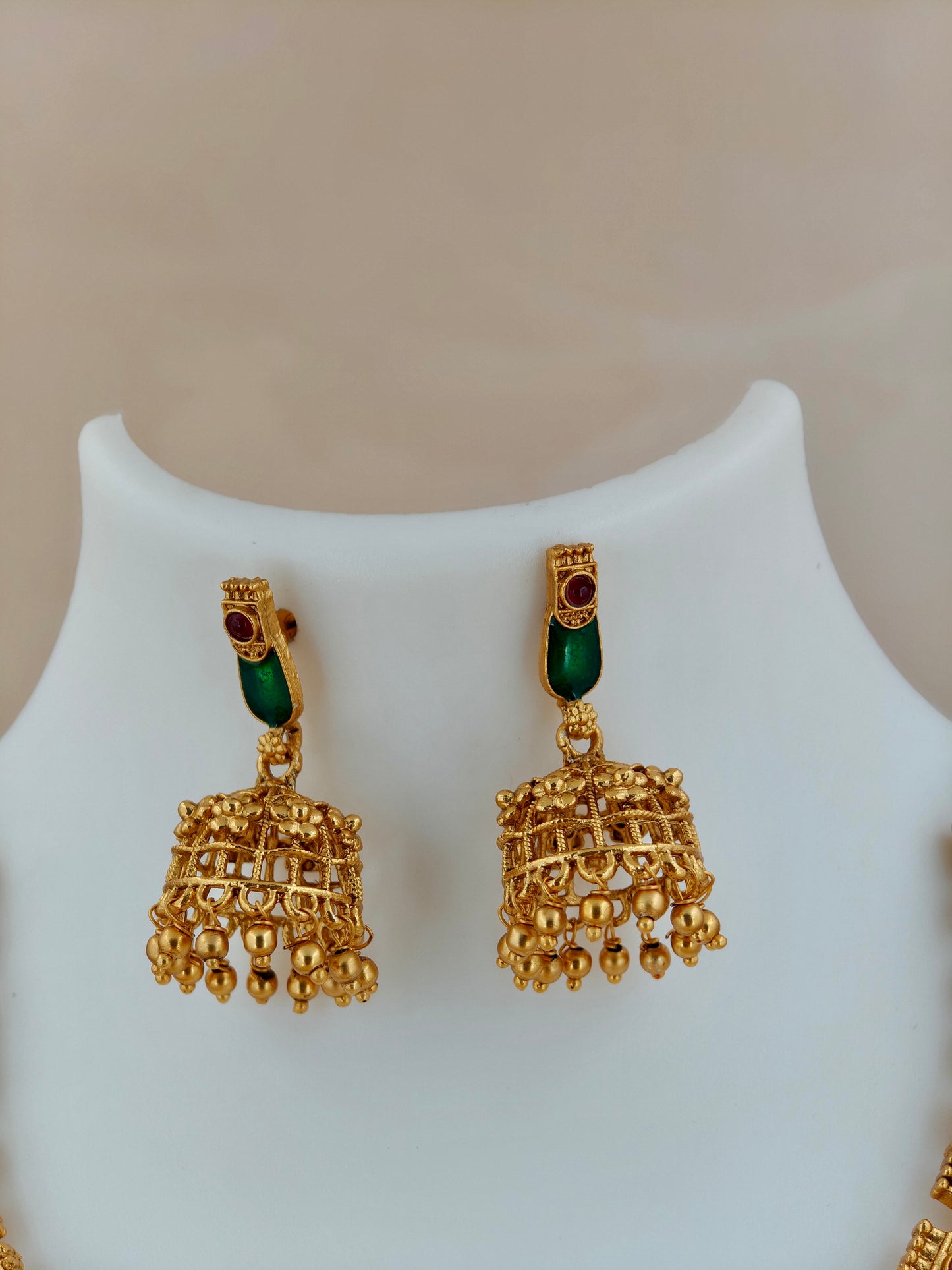 Enamel Nagapadam Green
