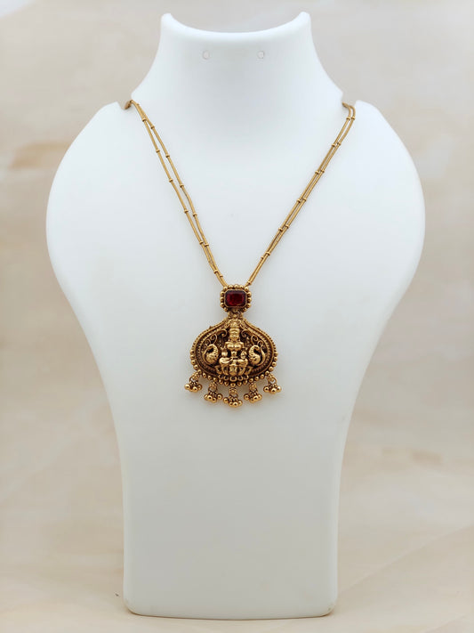 Lakshmi Pendant Necklace Maroon