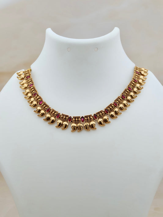 Beautiful Mango Design Necklace