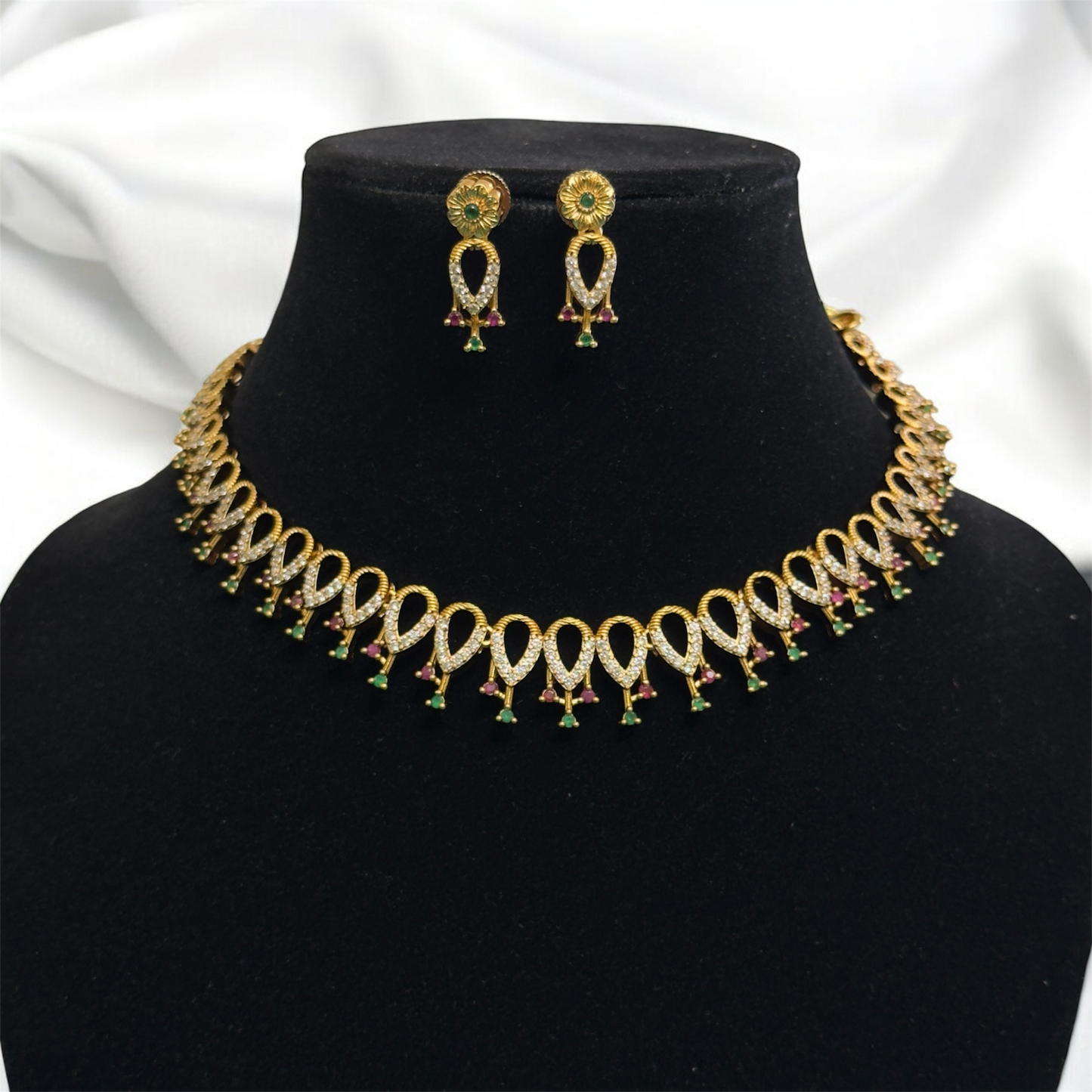 Simple and Elegant Necklace with Earrings Set