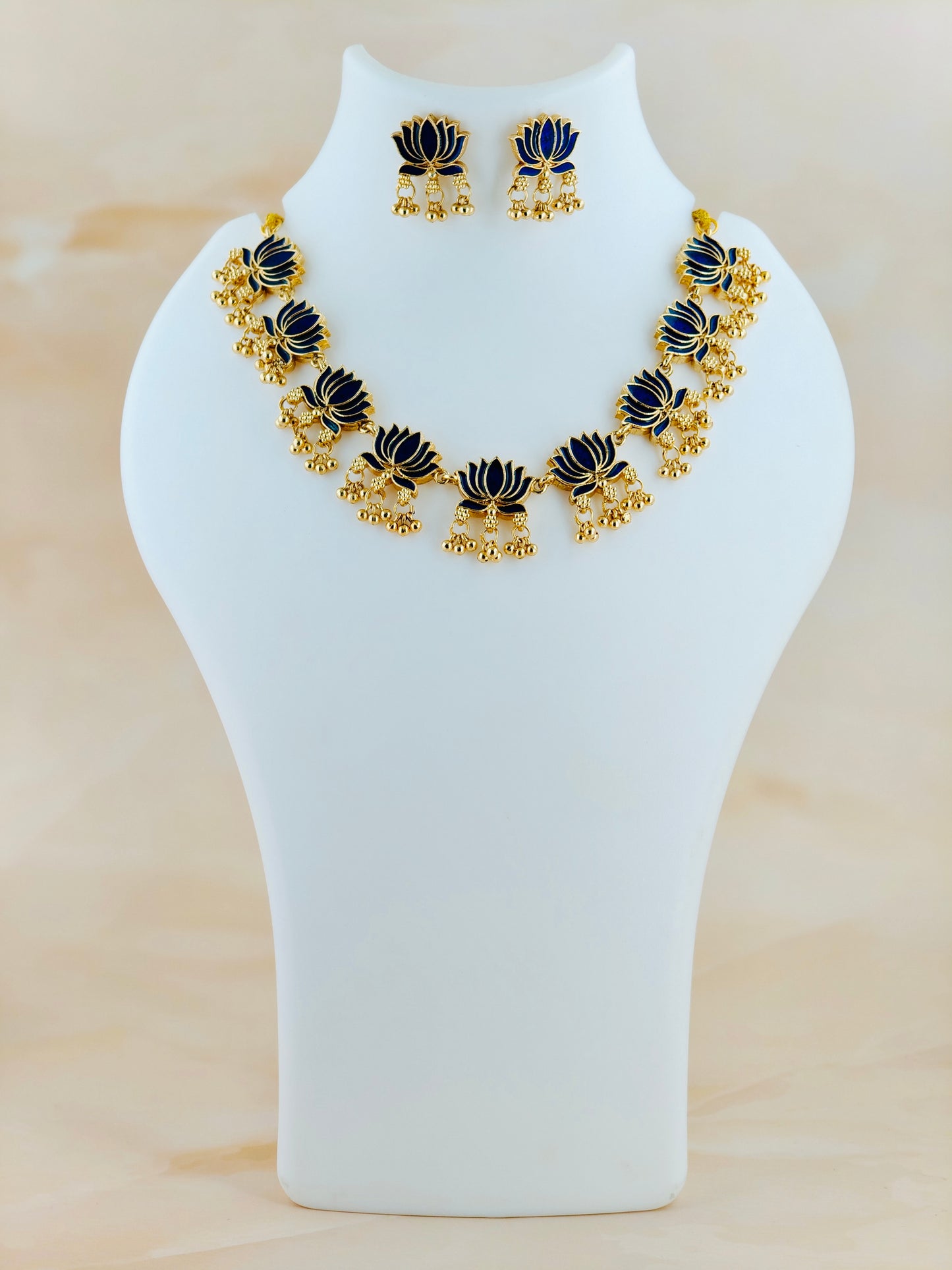 Beautiful Lotus Hanging Necklace in Royal Blue