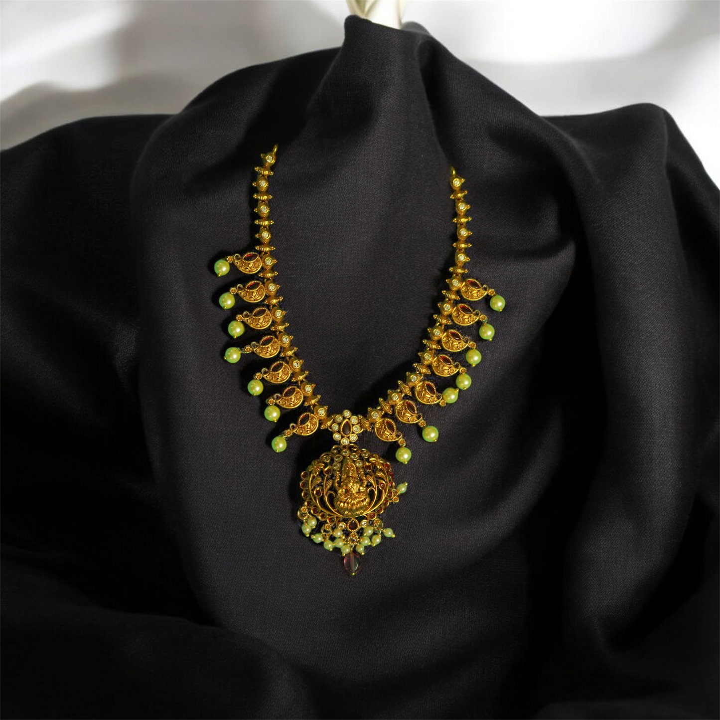Beautiful Lakshmi Pendant Necklace with Pearls & Earrings Set