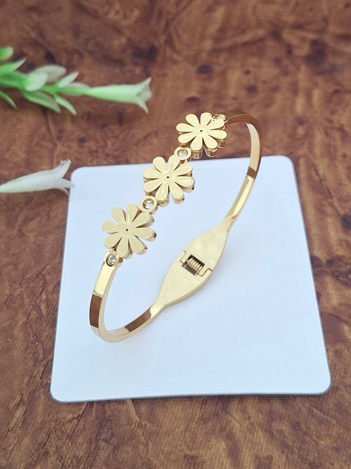 Anti -tarnish Gold Plated Kada