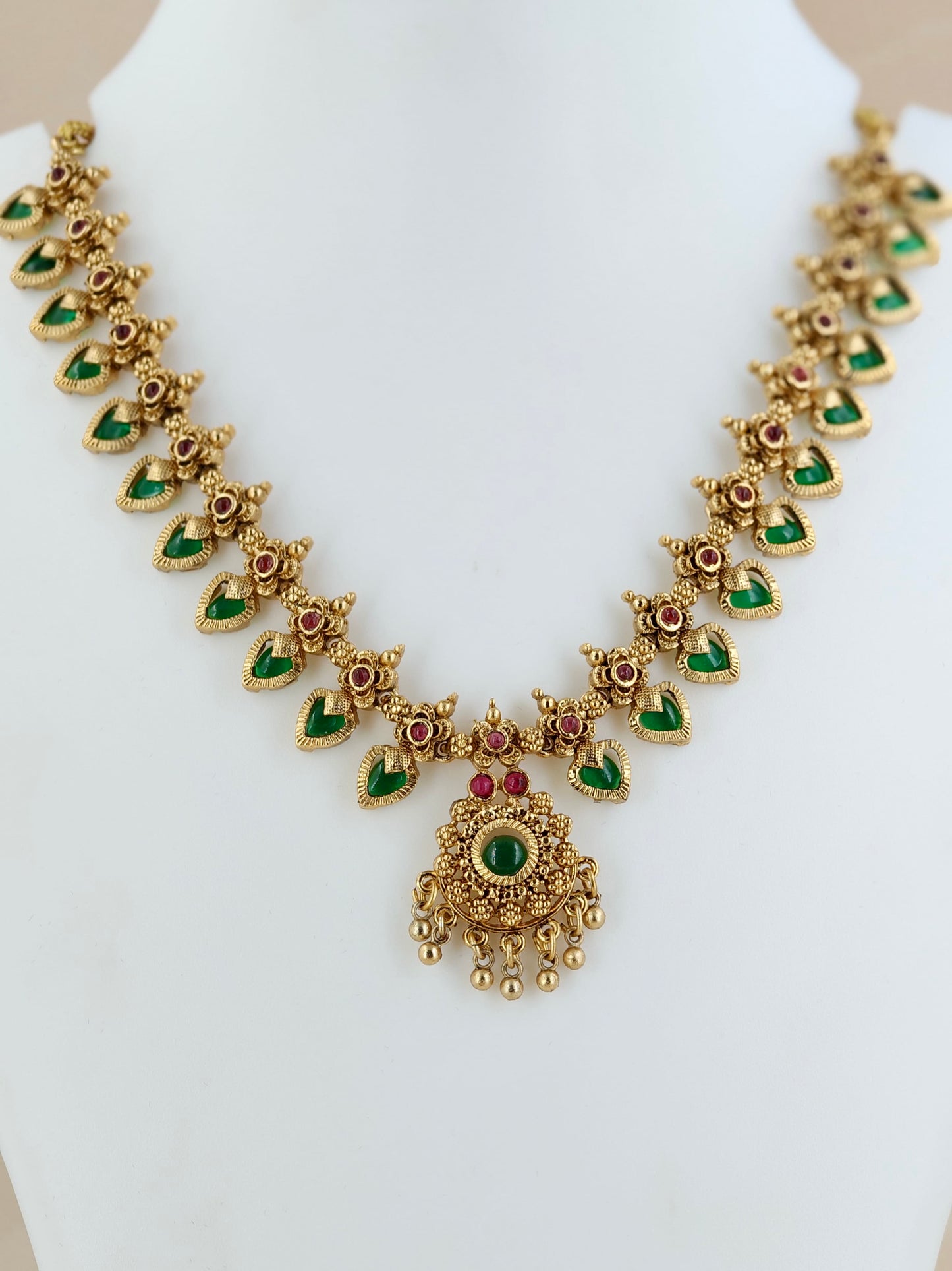 Beautiful Green Stone Necklace