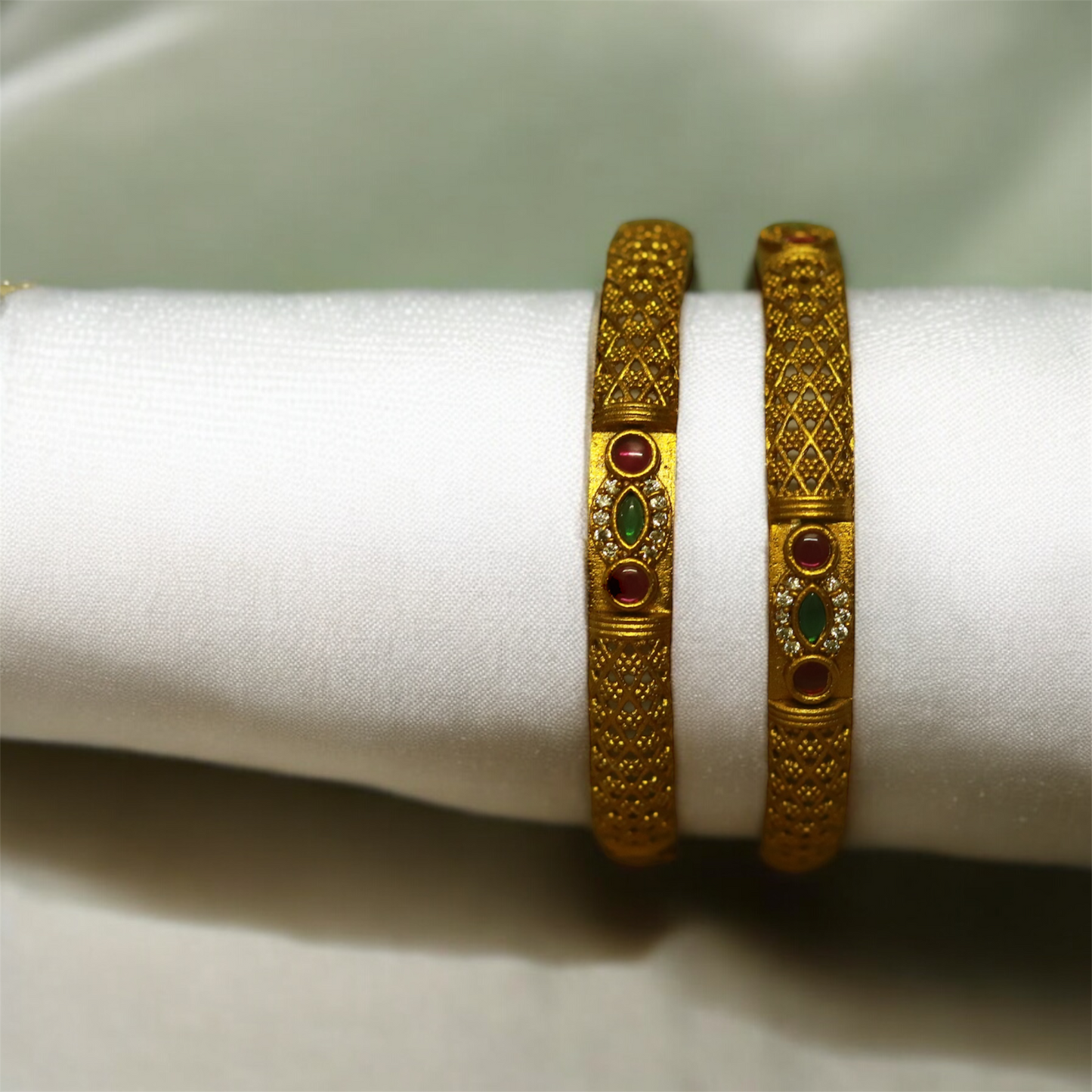 Antique Simple Bangle (Set of 2)