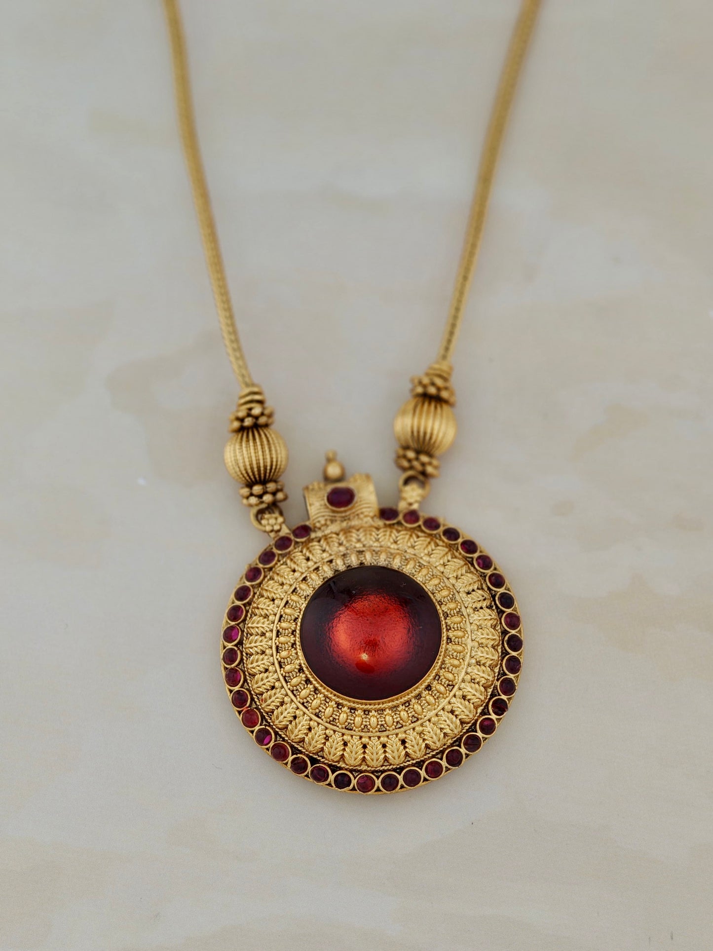 Traditional Pendant Necklace Red