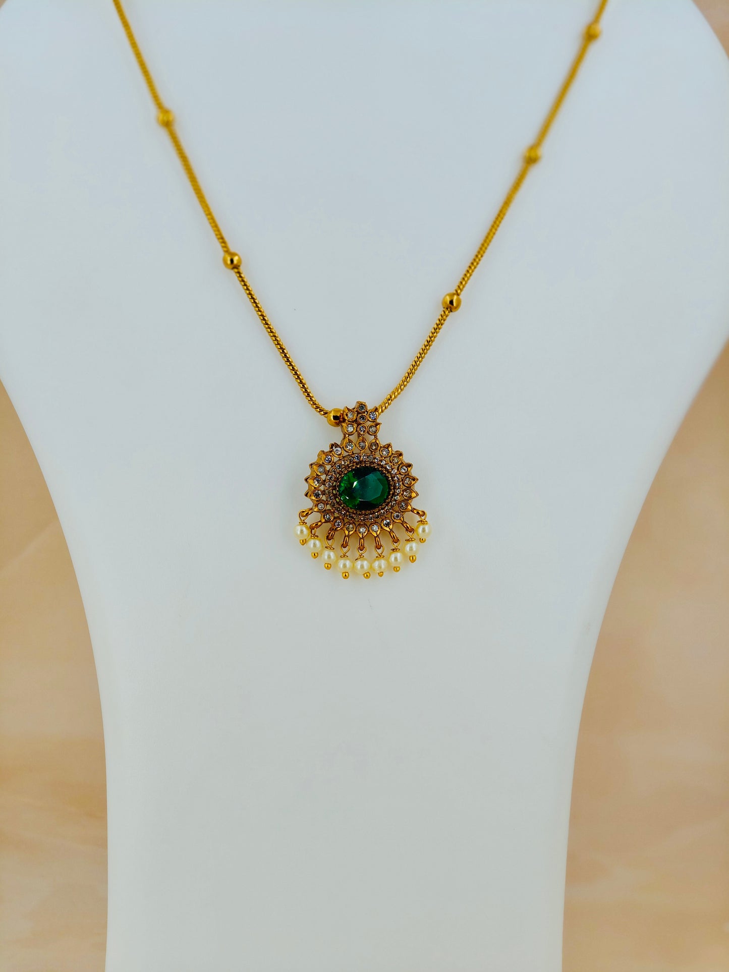 Stunning A D stone Single Pendant Chain