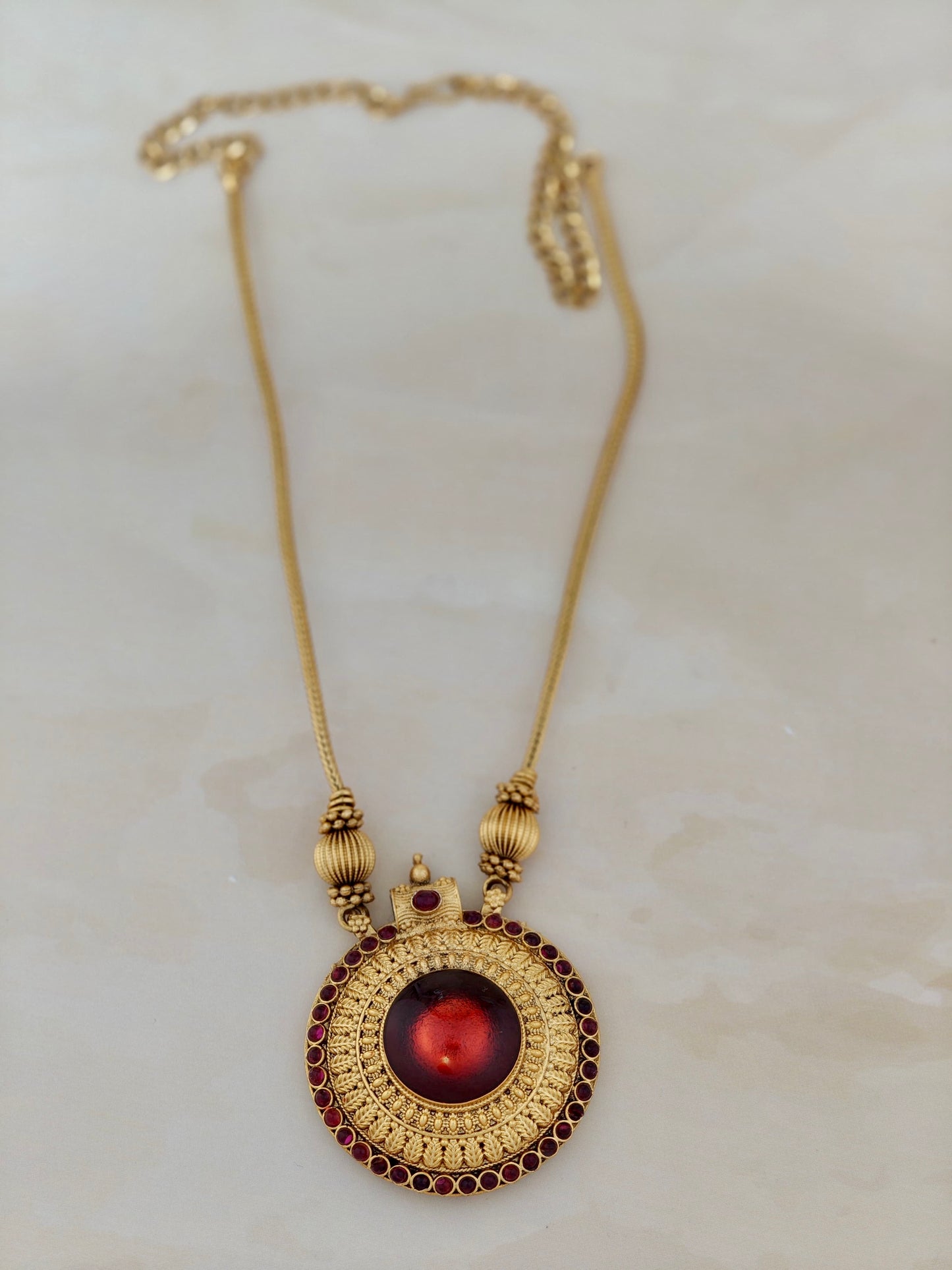 Traditional Pendant Necklace Red