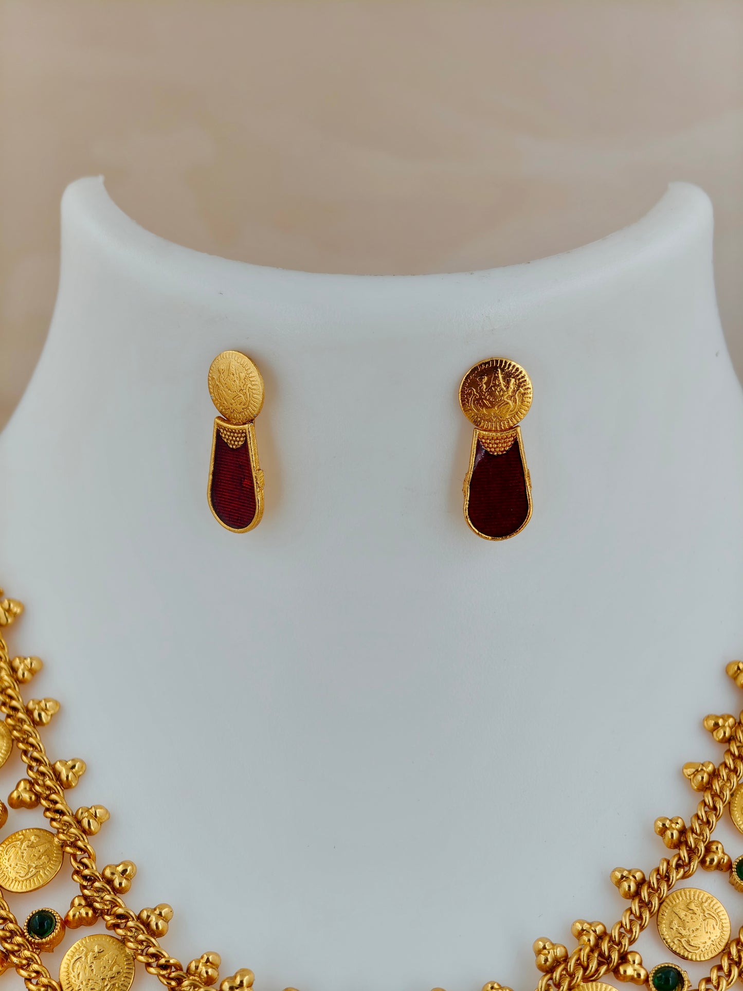 Trending Nagapada Choker Maroon