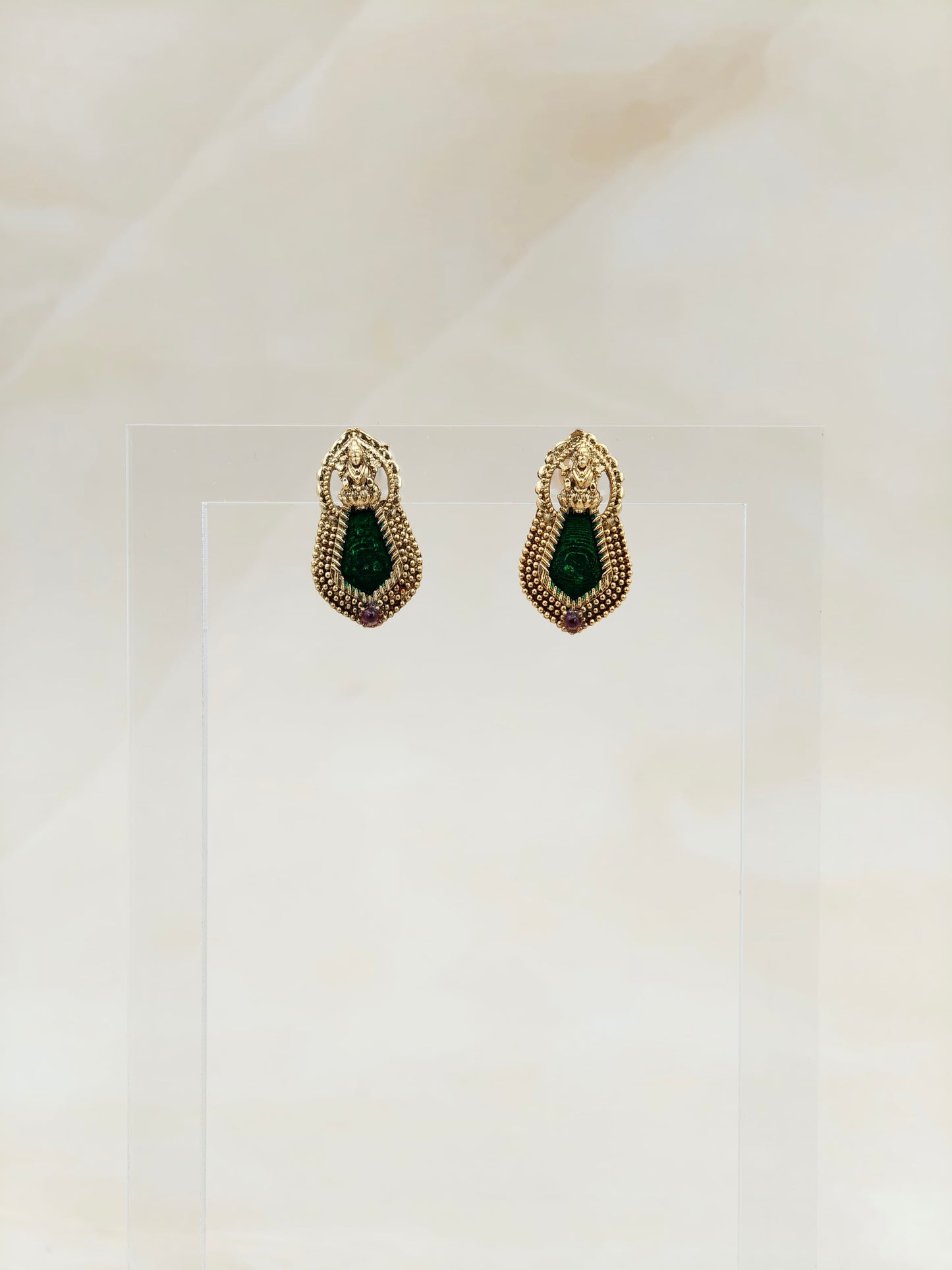 Nagapadam Pendant Necklace Green Colour