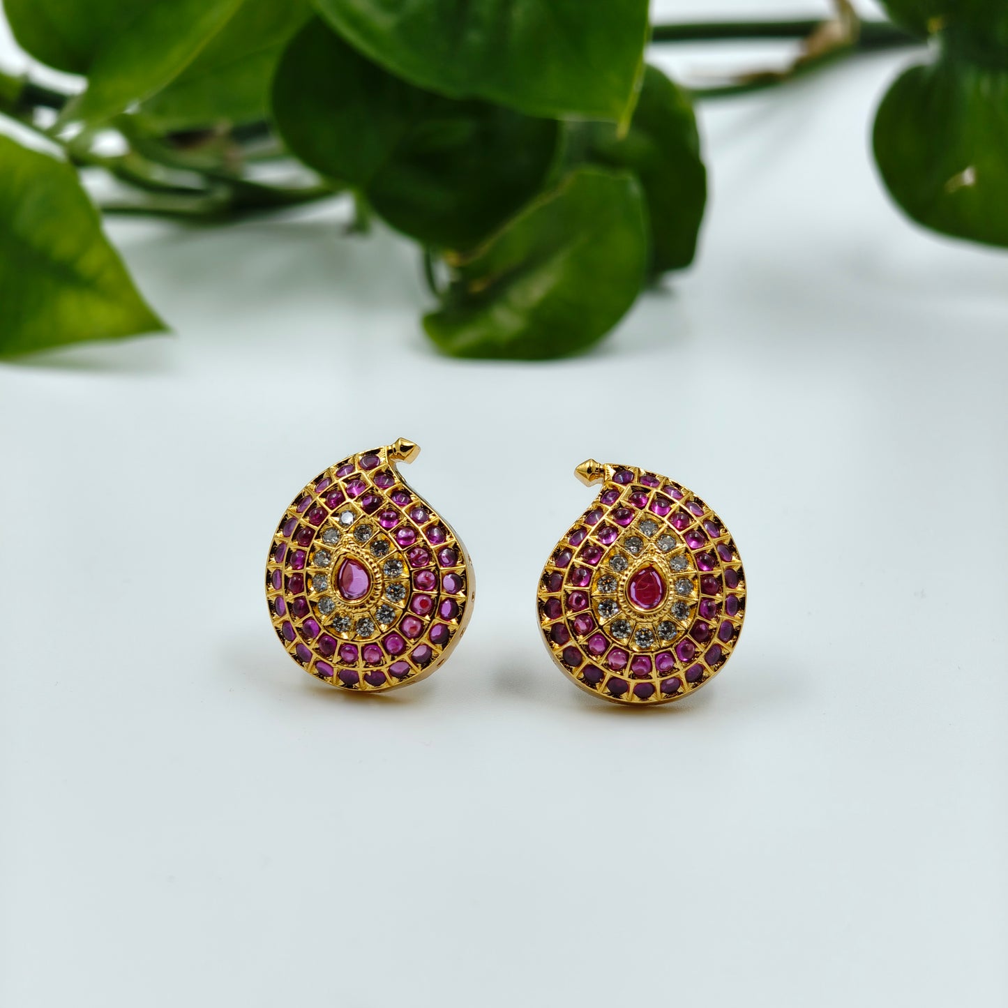 Traditional Kemp Mango Ear Studs