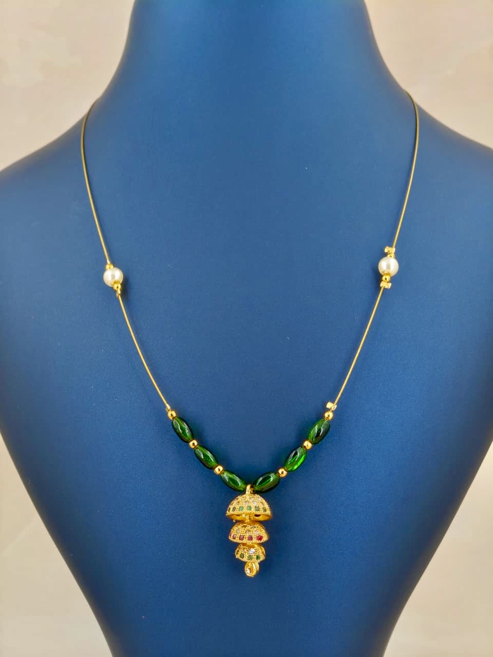Beautiful Jumki Pendant Invisible Chain