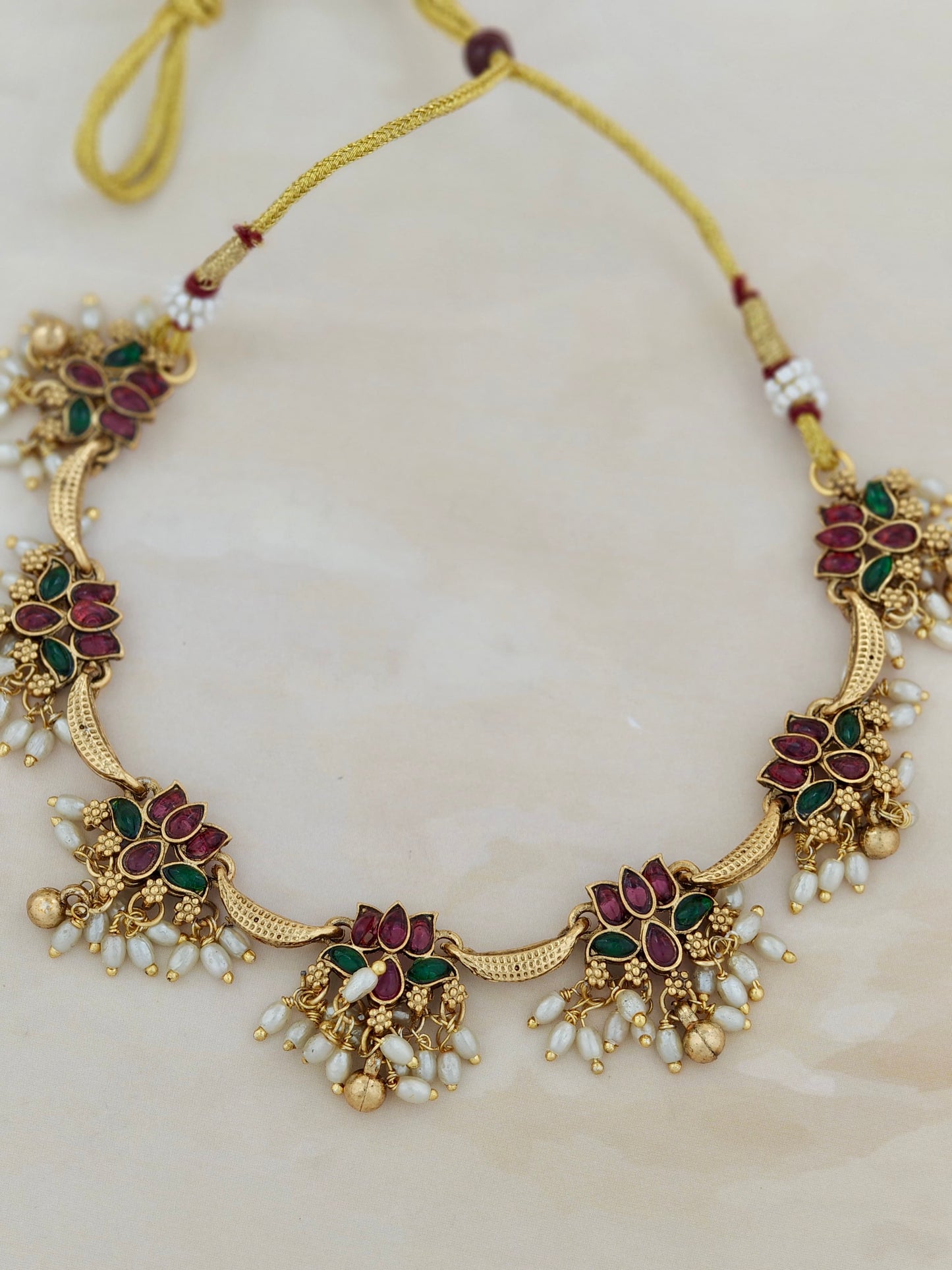 Beautiful Kemp Stone Lotus Necklace with Pearls