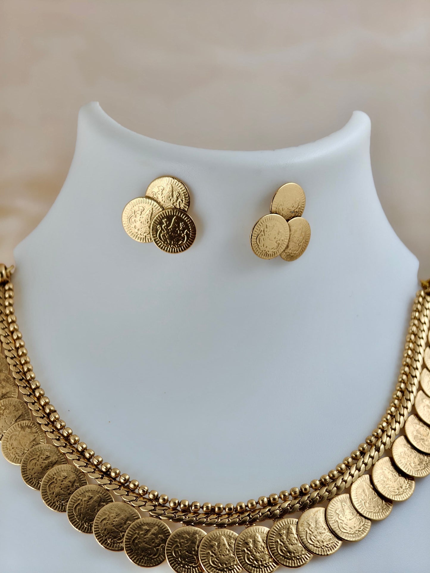 Traditional Kaashu Necklace