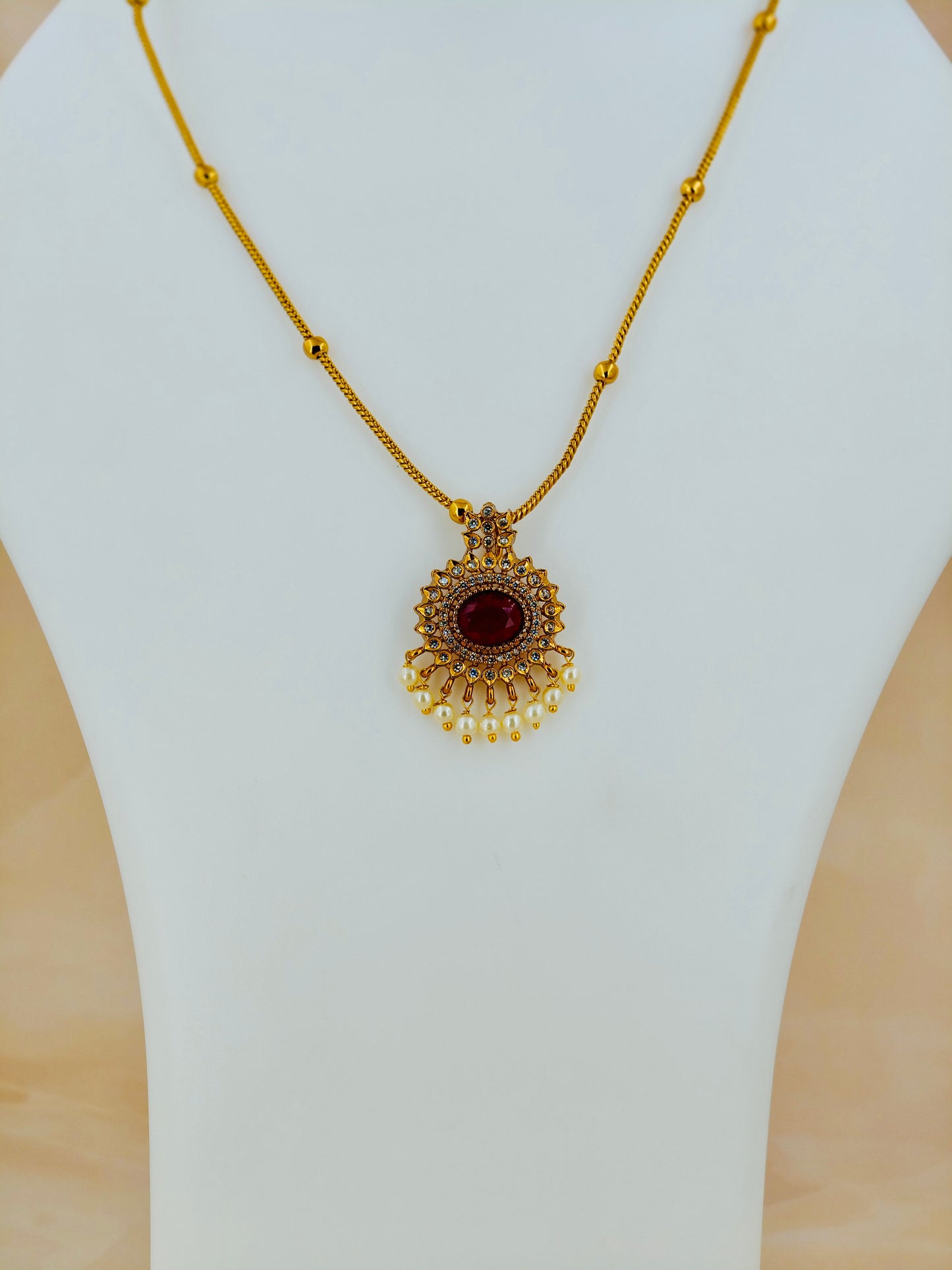 Stunning A D stone Single Pendant Chain