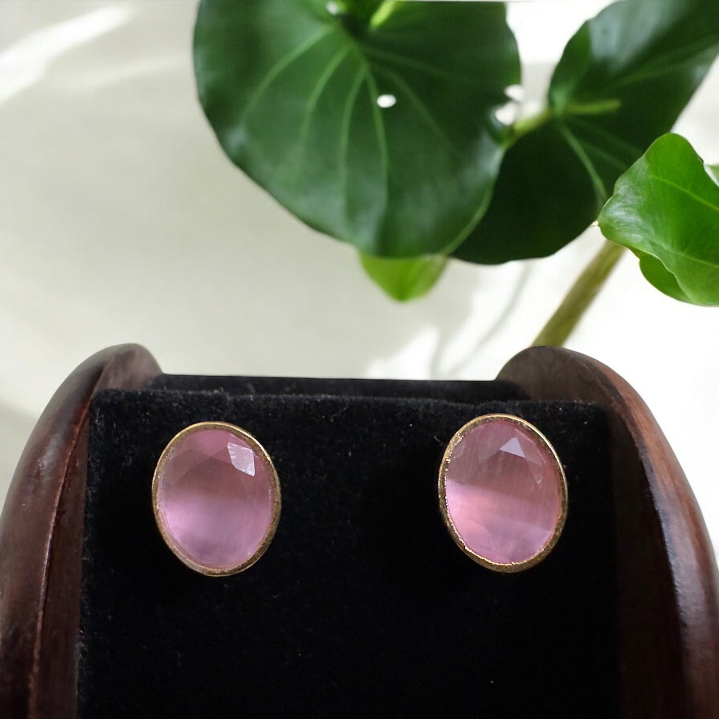 Single Stone Studs (Oval)