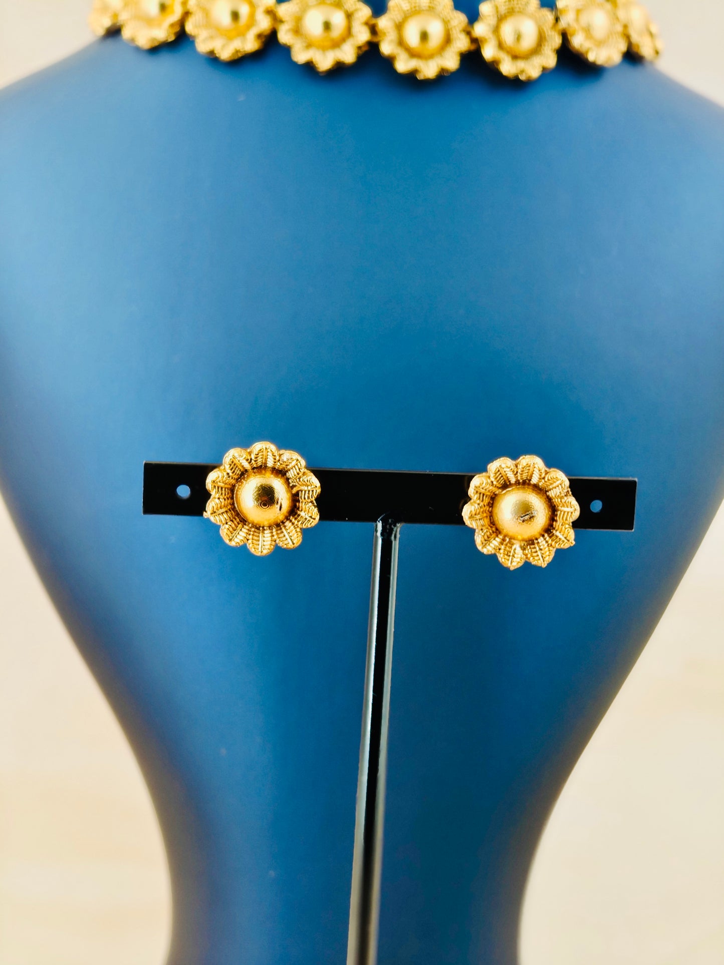 Beautiful Antique Flower design Choker