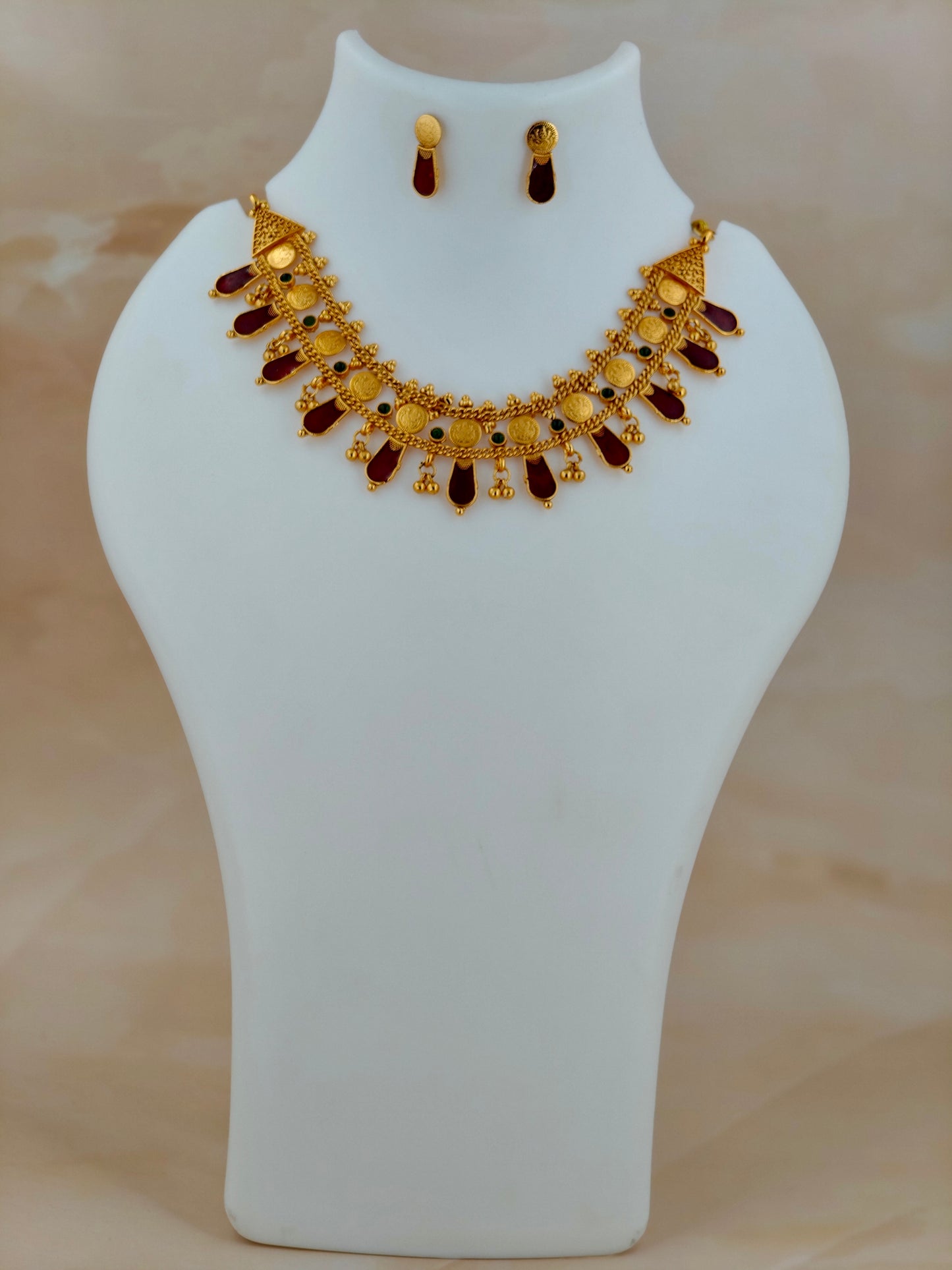 Trending Nagapada Choker Maroon