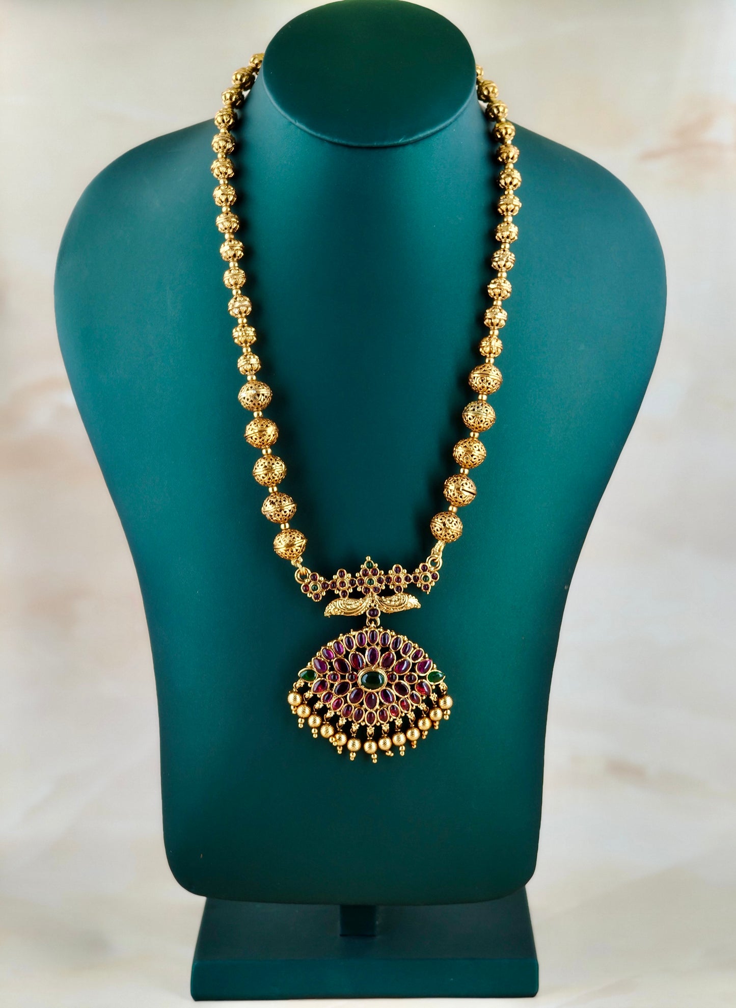 Beautiful Kemp Stone Pendant Haaram Ruby