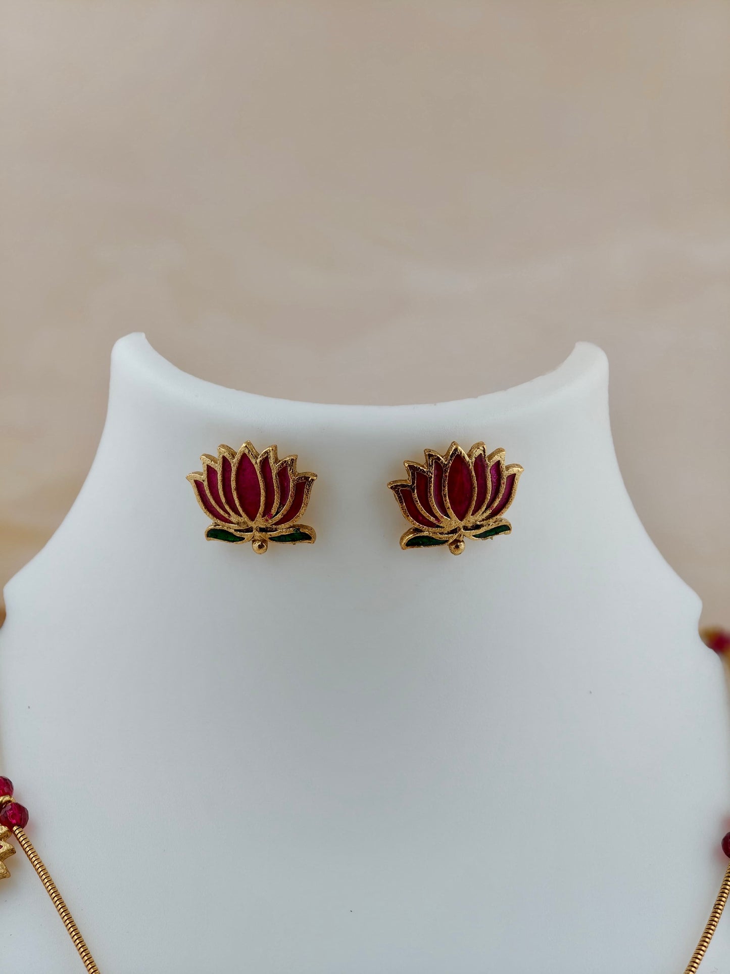 Trending Lotus Necklace