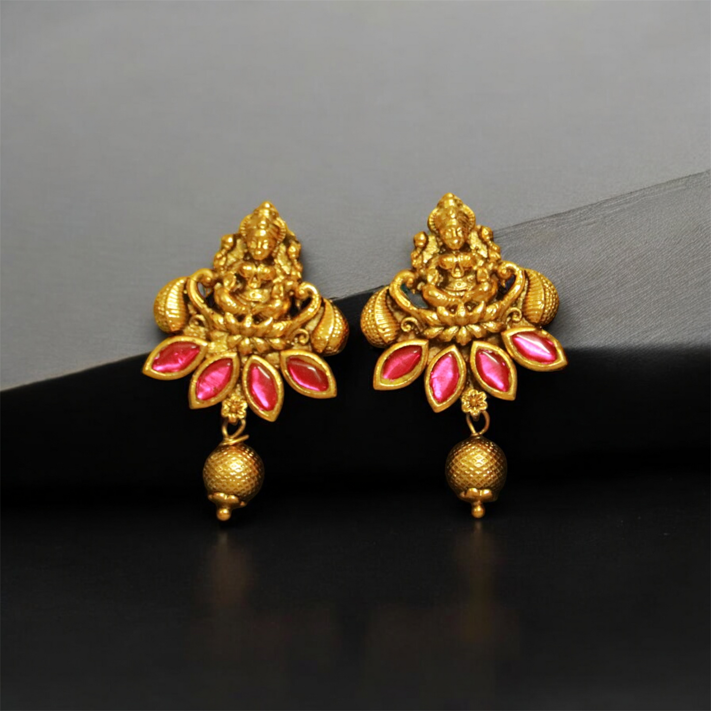 Antique Lakshmi Idol Bridal Haaram & Earrings Set