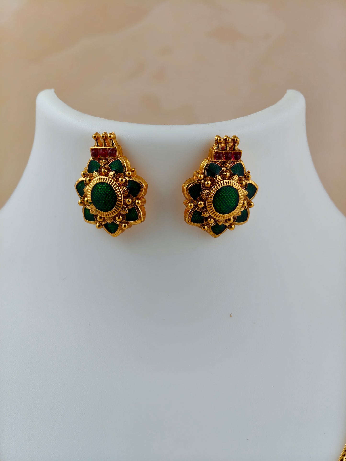 Trending Lakshmi Palakka Pendant Necklace