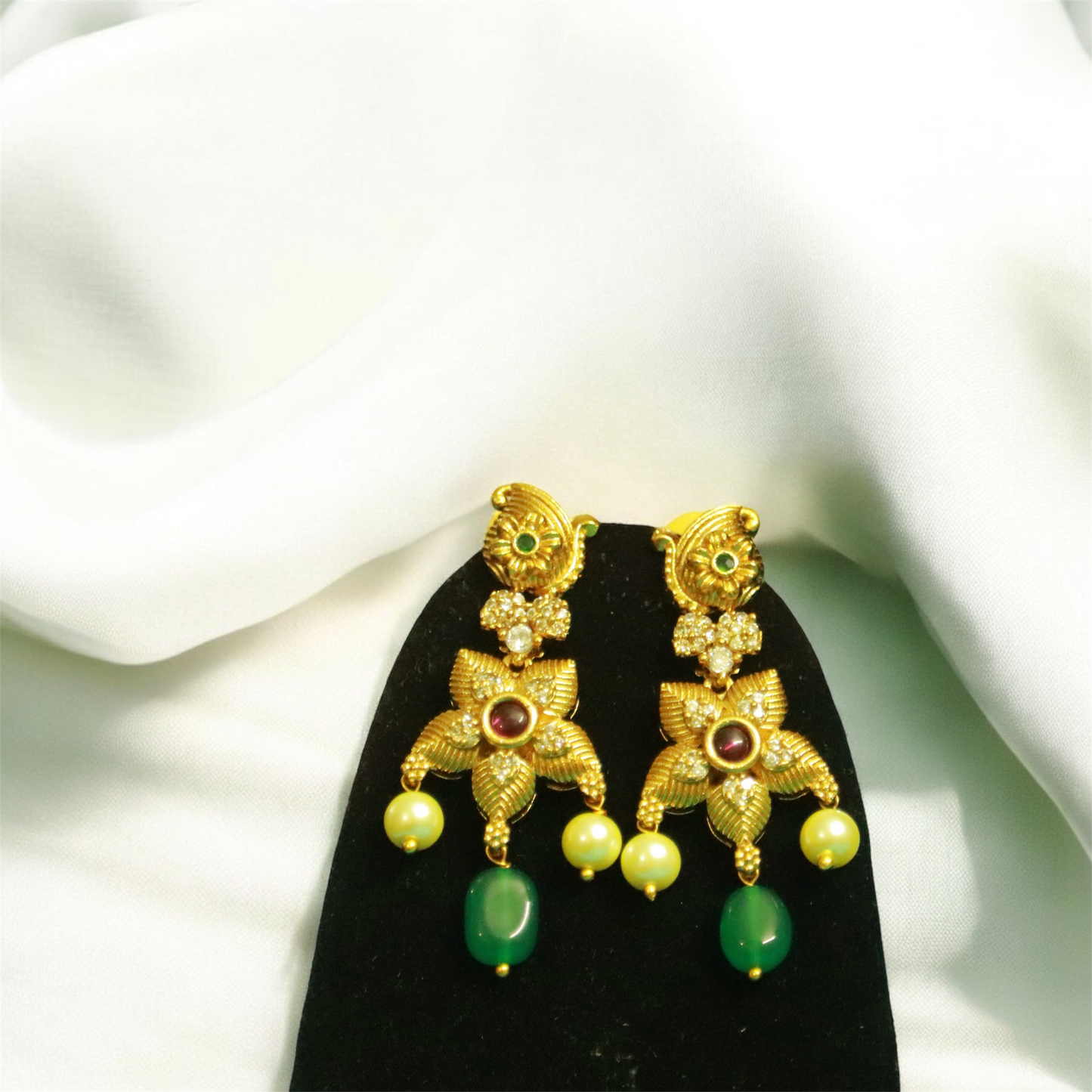 Beautiful and Elegant Green Beaded Choker with Earrings