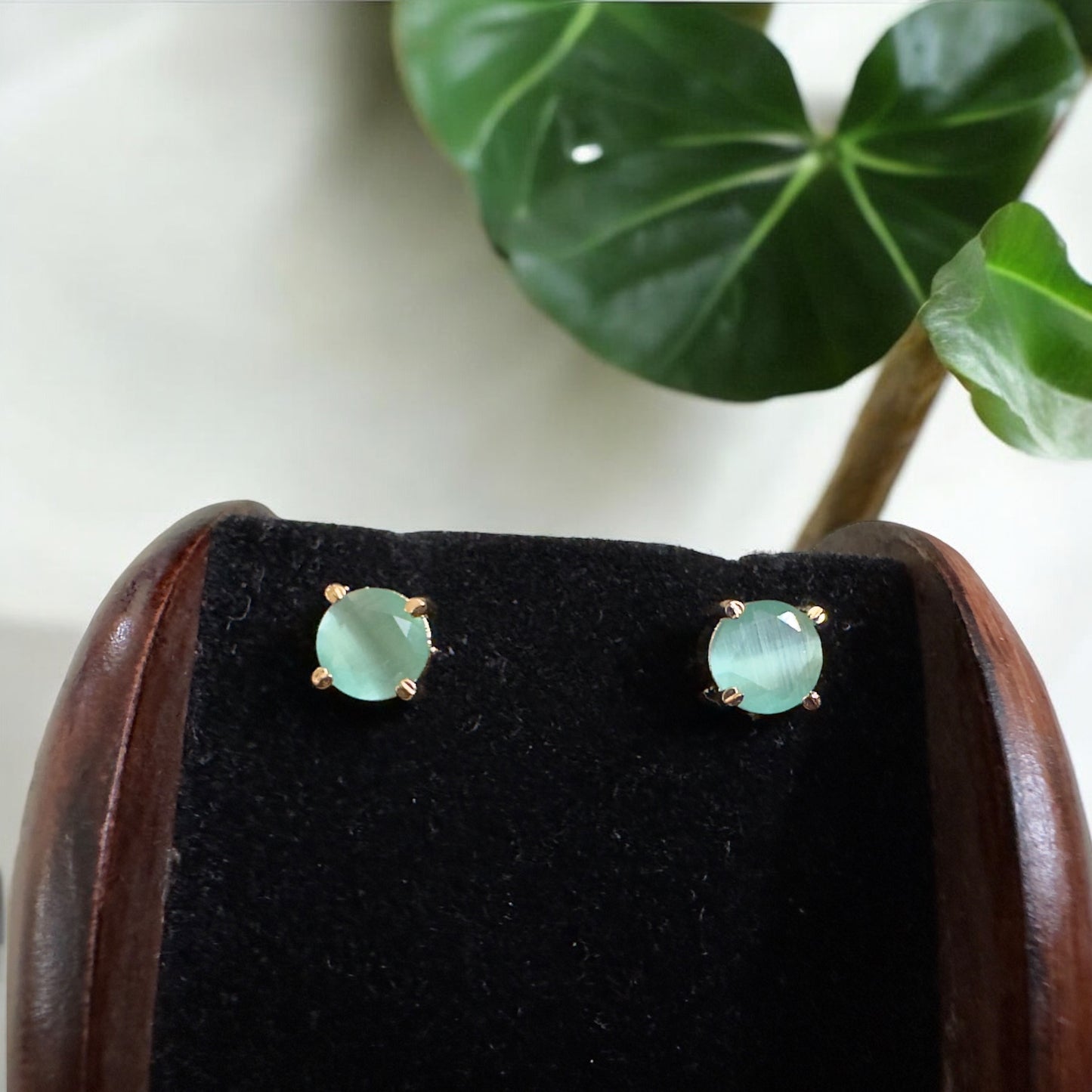 Single Stone Stud (round-small)