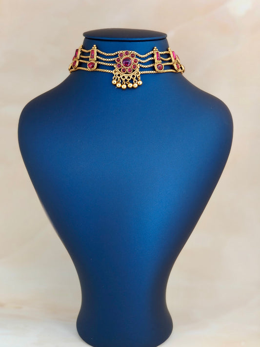 Trending Choker Ruby