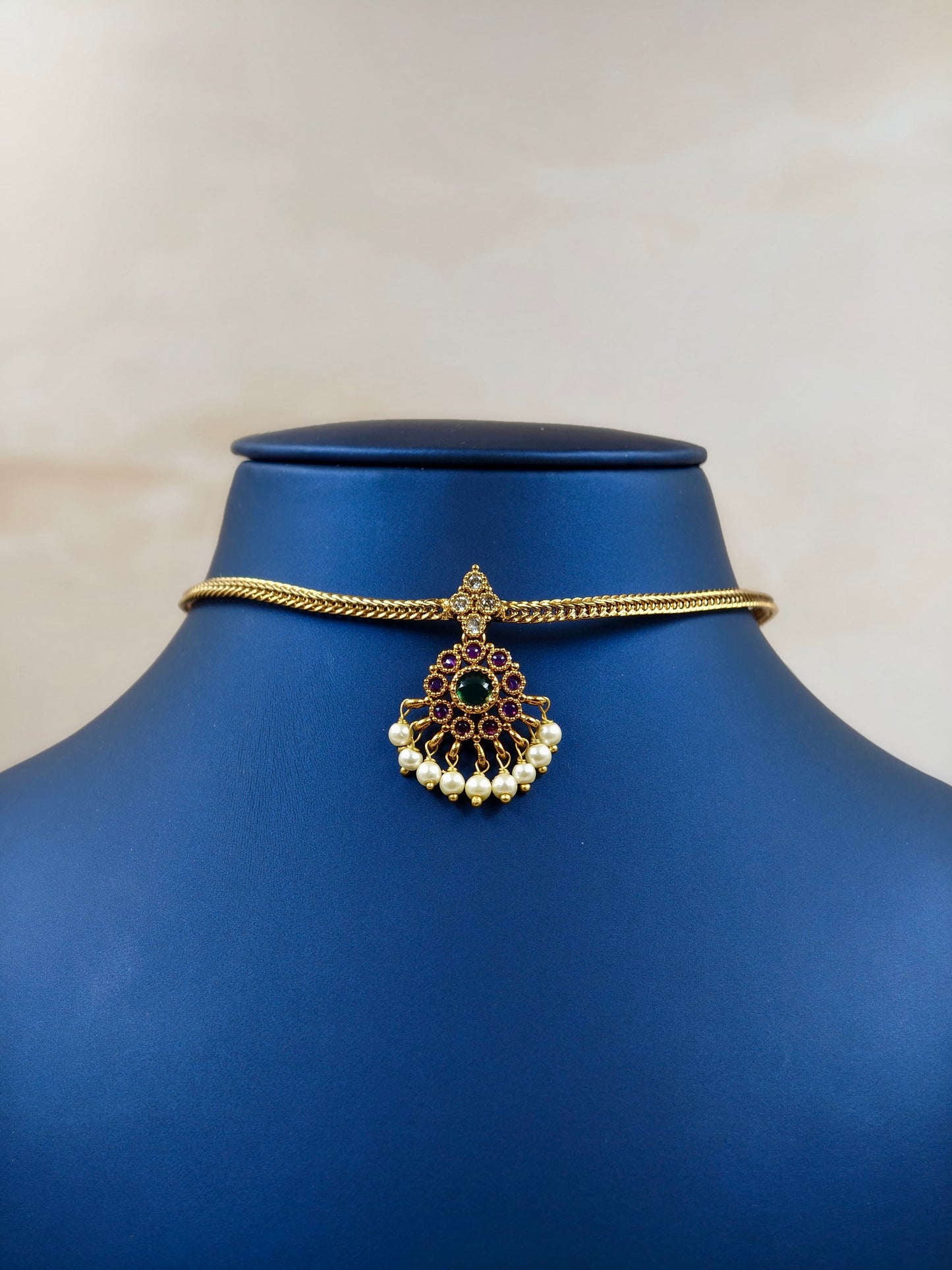 Traditional Chuttiyum Chainum with pearls