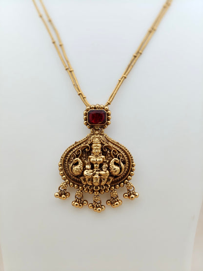 Lakshmi Pendant Necklace Maroon