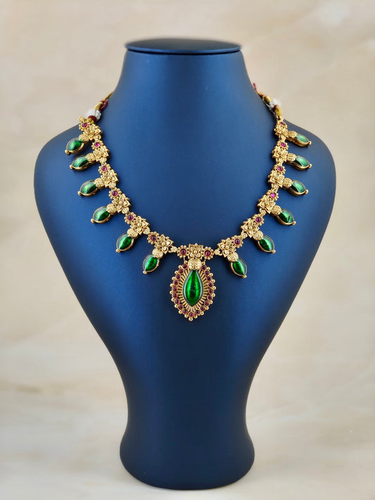 Beautiful Nagapada Necklace Green