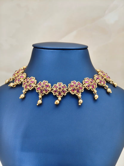 Floral Pattern Hanging necklace Ruby