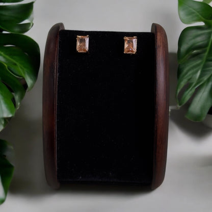 Single Stone Stud (square-small)