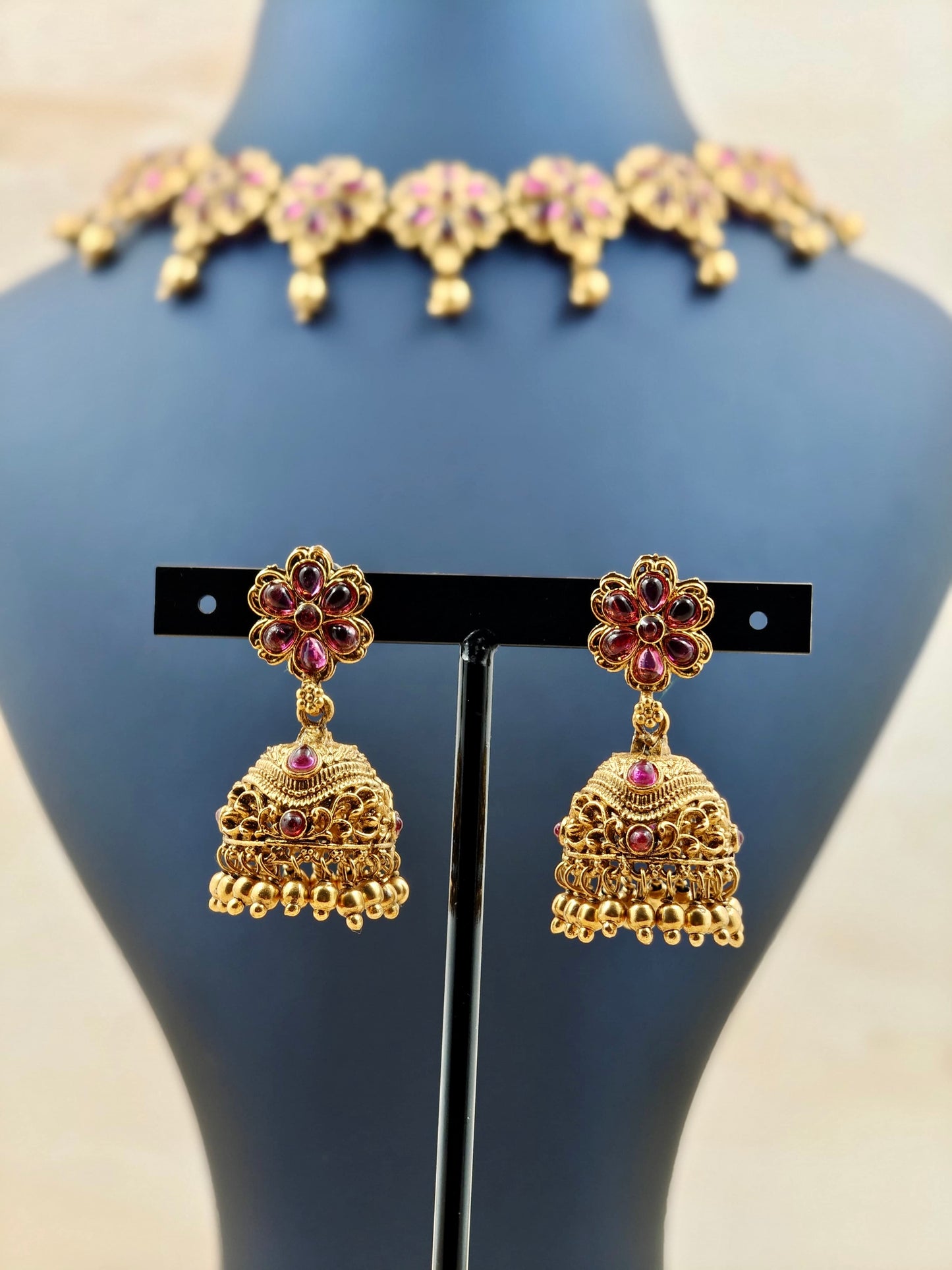 Trending Floral pattern Necklace with golden drops