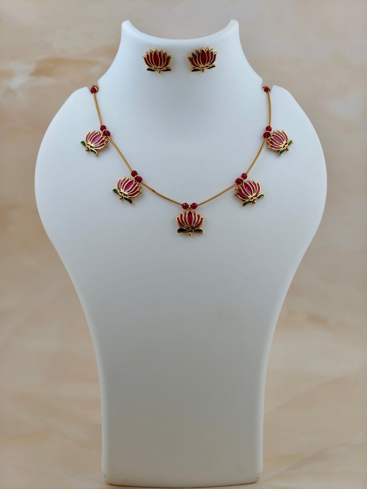 Trending Lotus Necklace